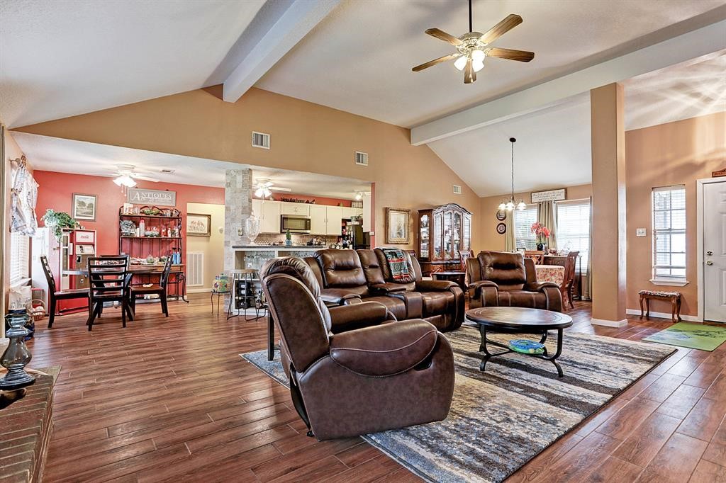 9028 Fm 2004 Road, Santa Fe, TX 77510