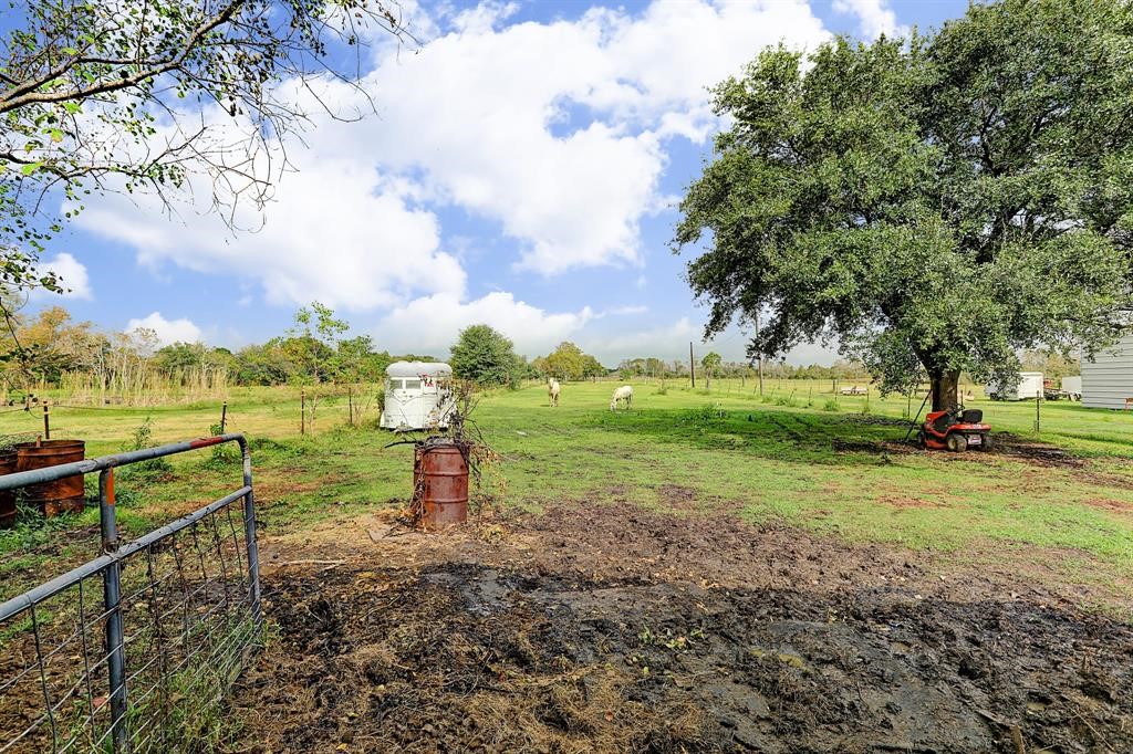 9028 Fm 2004 Road, Santa Fe, TX 77510