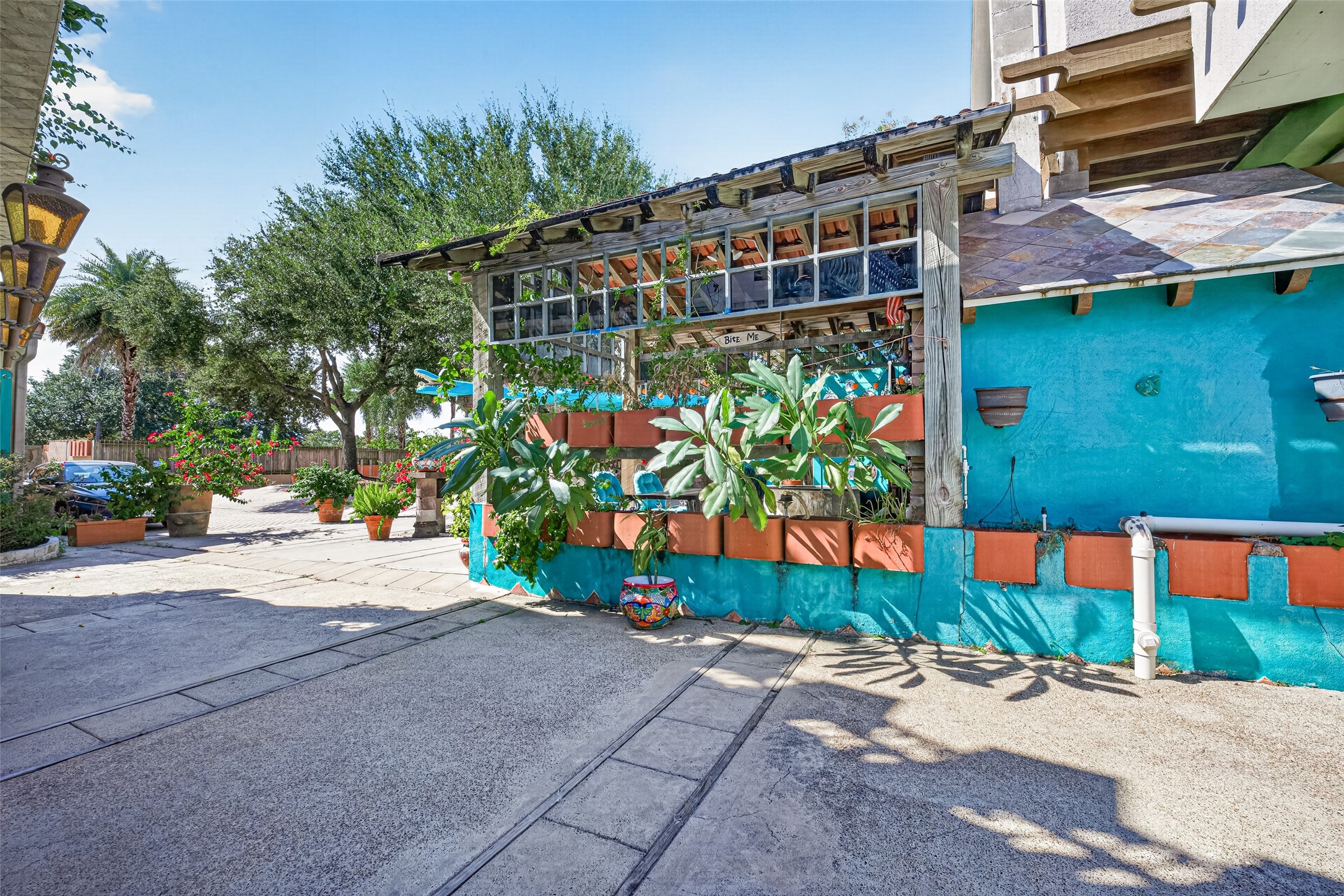 One of the many built in planters that surround a court yard