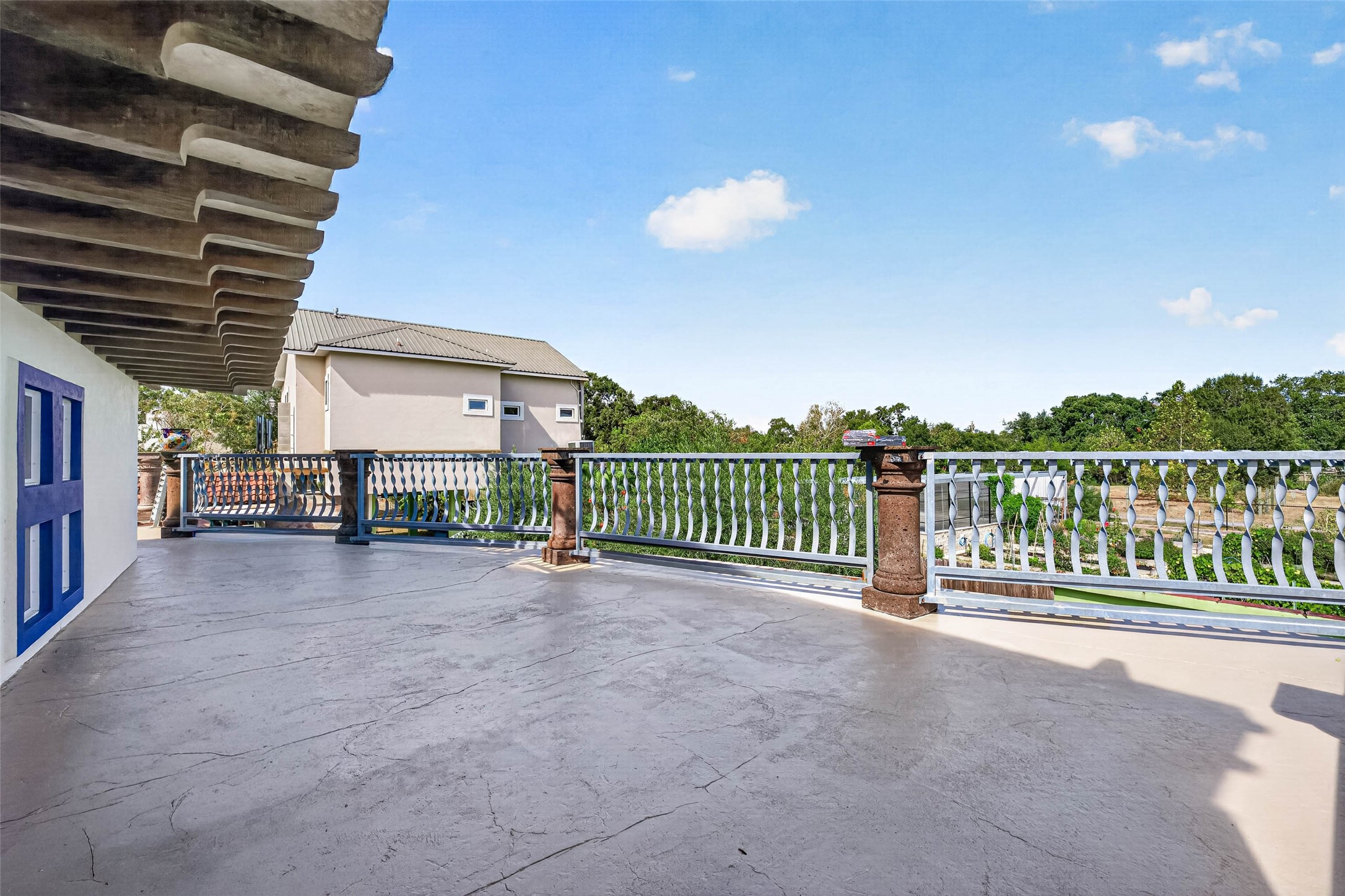 More outdoor deck to enjoy.