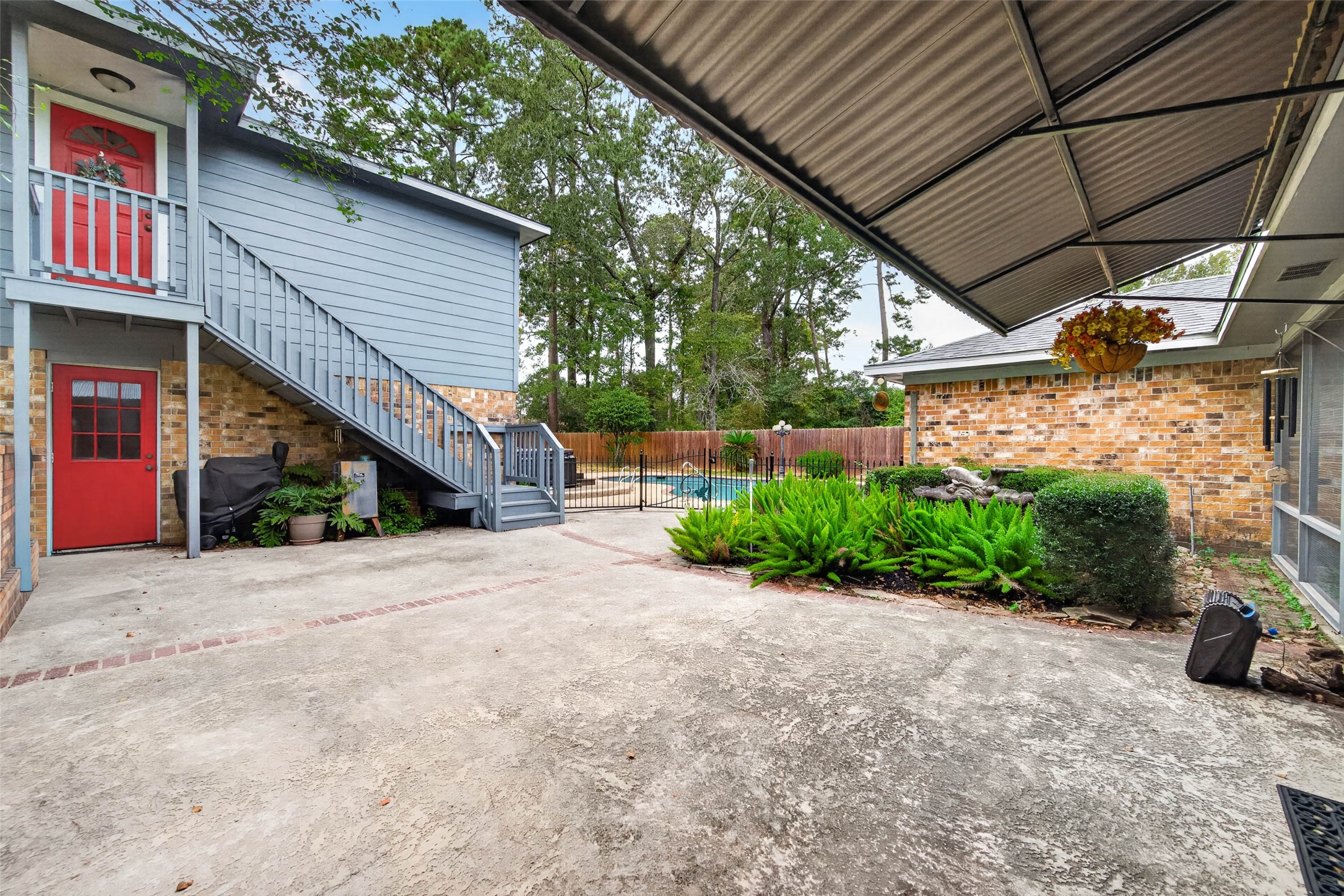 303 Springwood Street, New Caney, TX 77357