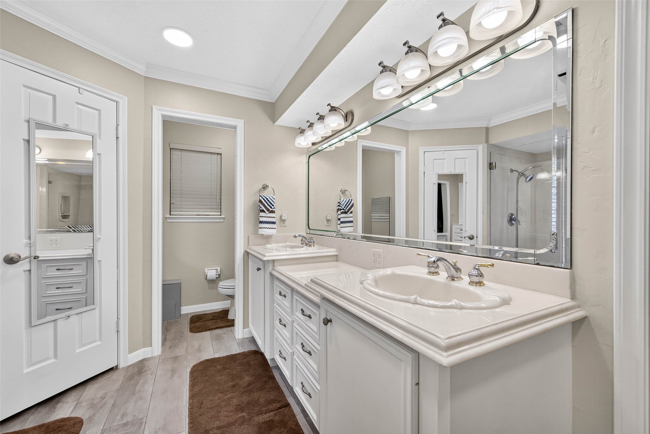 Primary bath