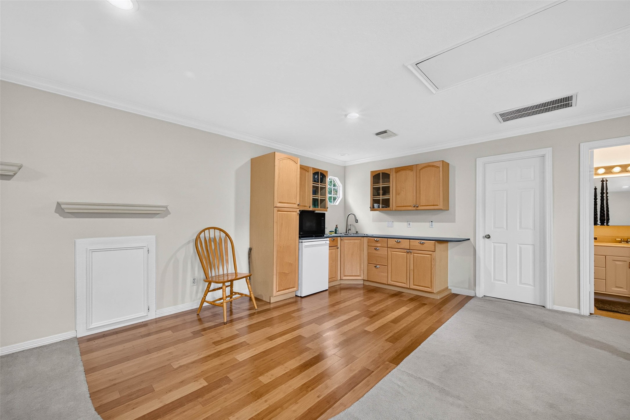 Garage apartment