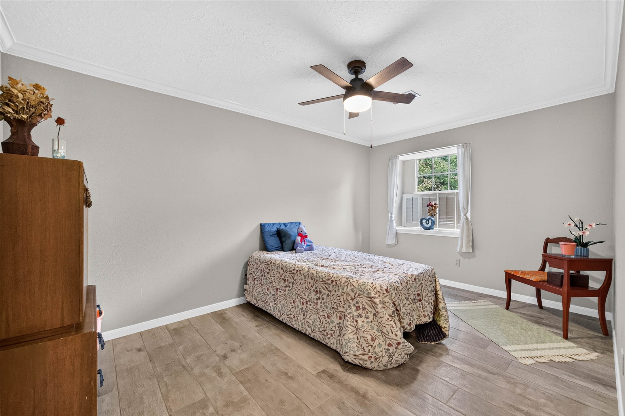 303 Springwood Street, New Caney, TX 77357