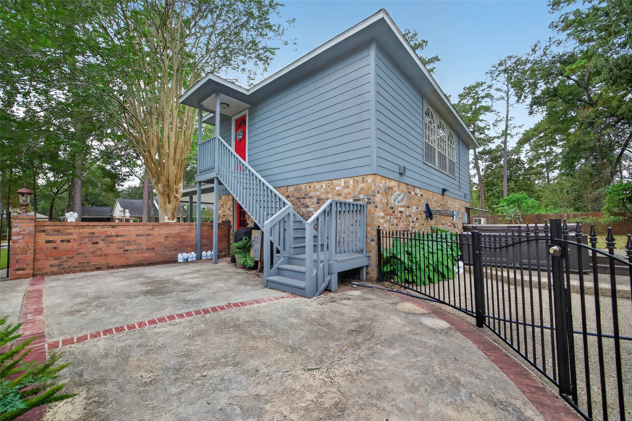 303 Springwood Street, New Caney, TX 77357