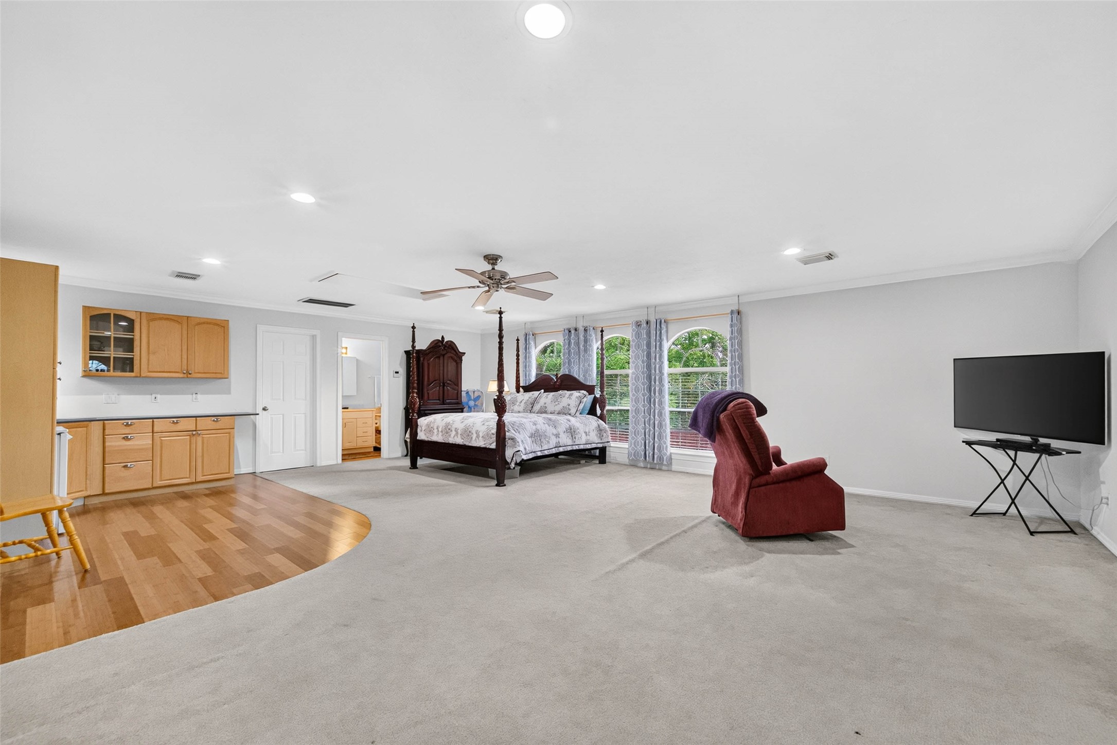 Garage apartment