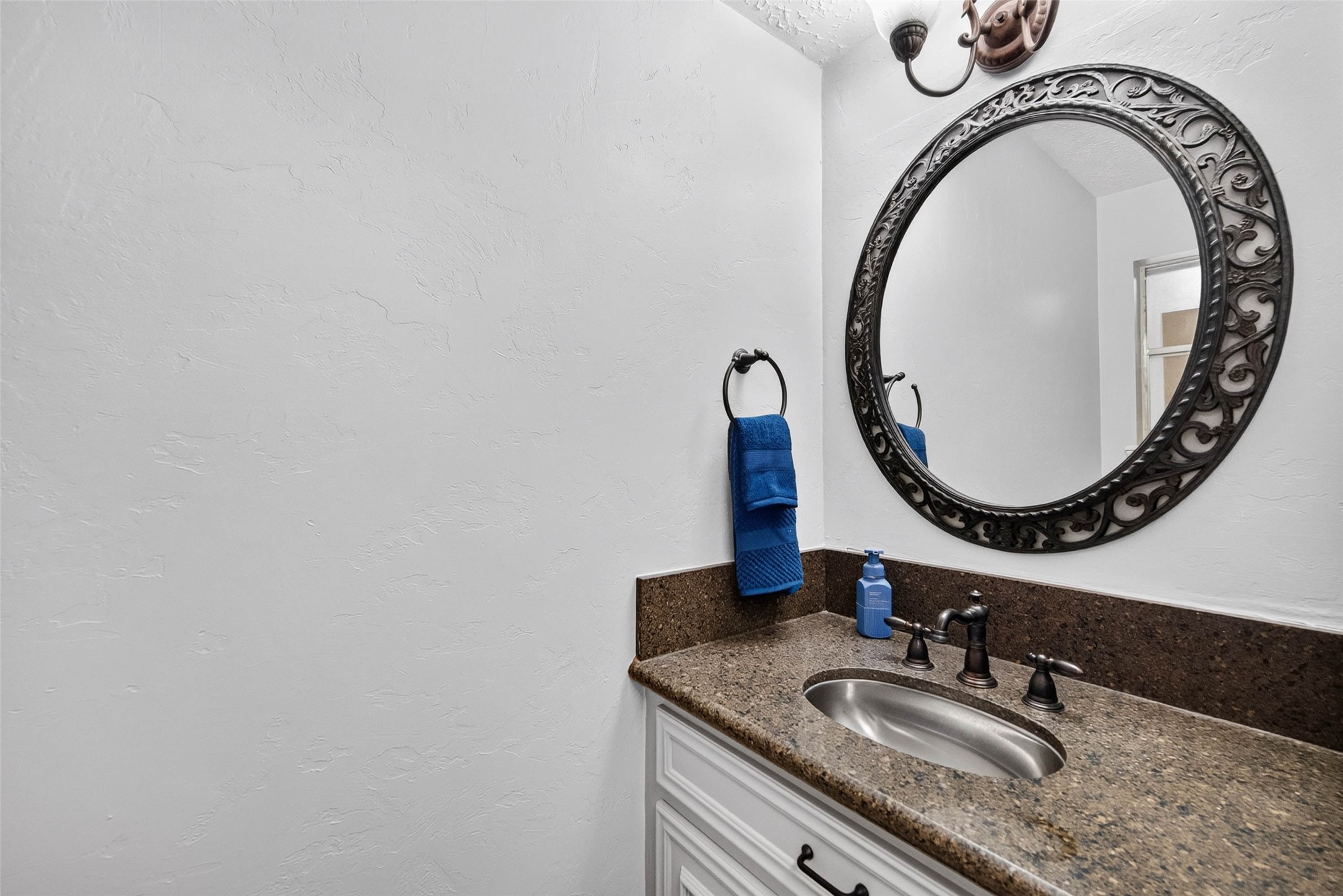 303 Springwood Street, New Caney, TX 77357