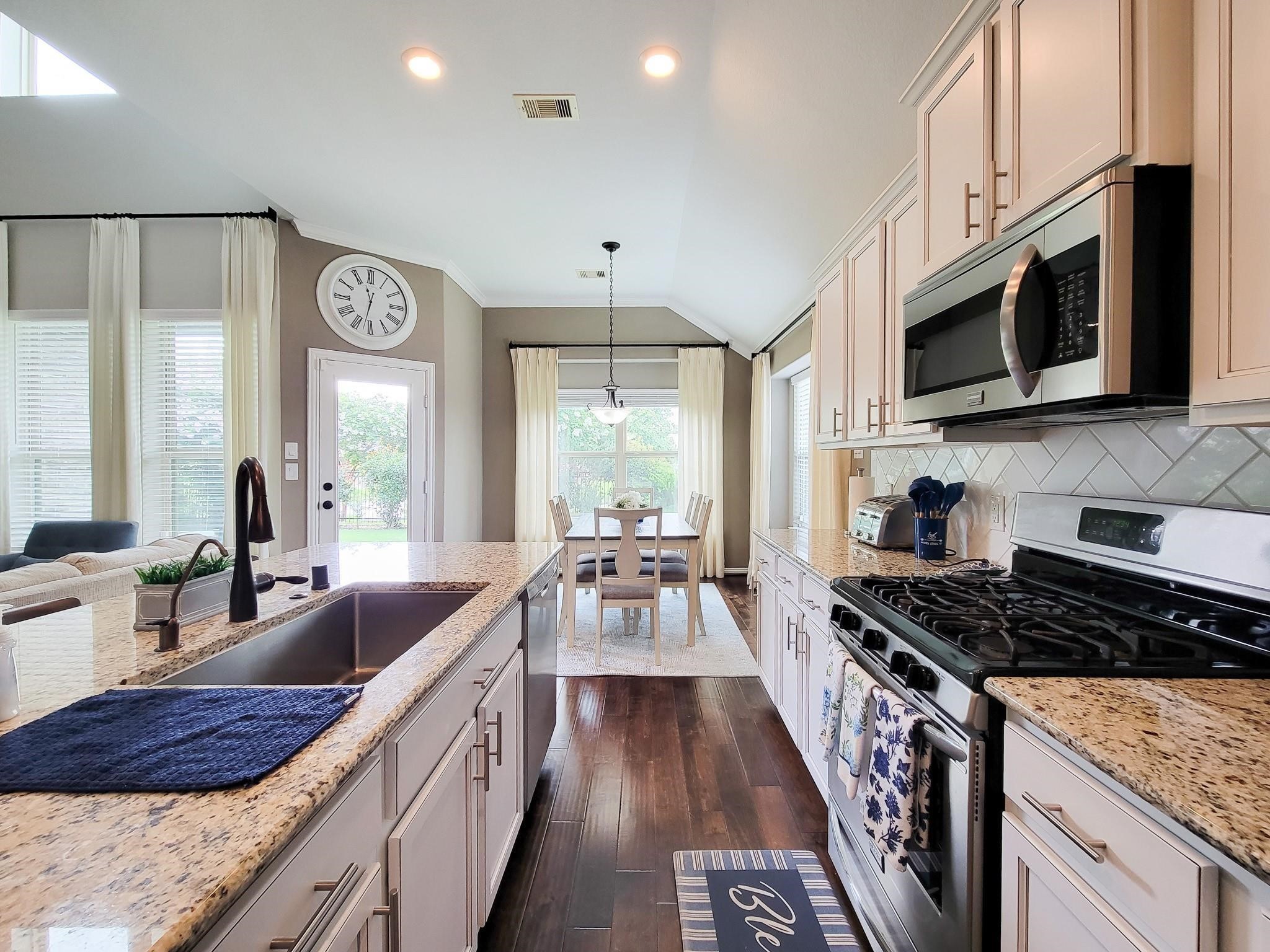 22902 Henderson Row Drive, Richmond, TX 77469