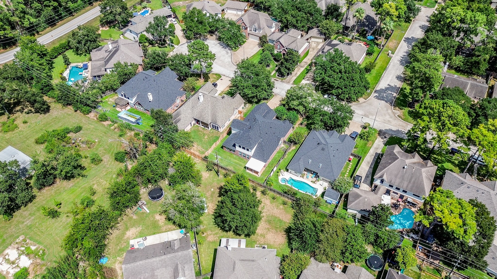 This aerial view gives you a sense of the space and character that make Northlake Forest such an appealing place to call home.