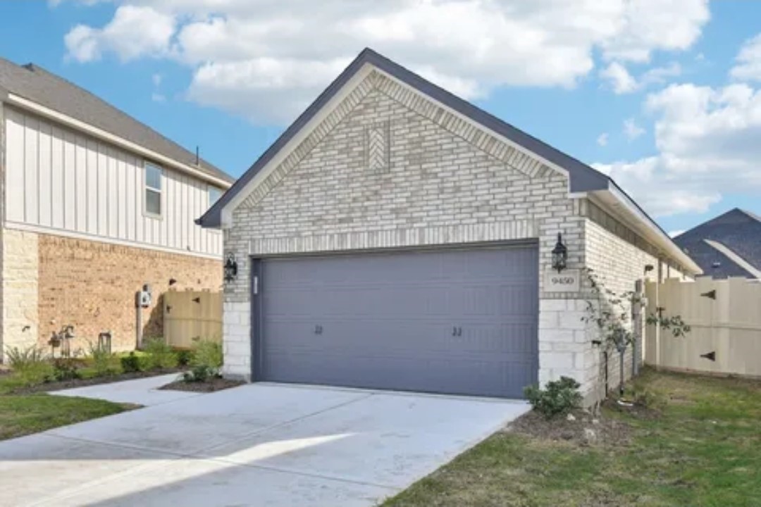 9450 Herons Preserve, Conroe, TX 77385
