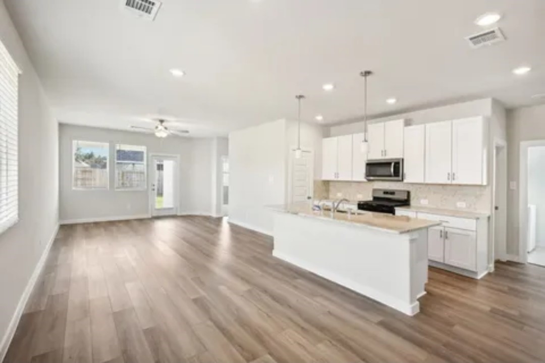 9450 Herons Preserve, Conroe, TX 77385