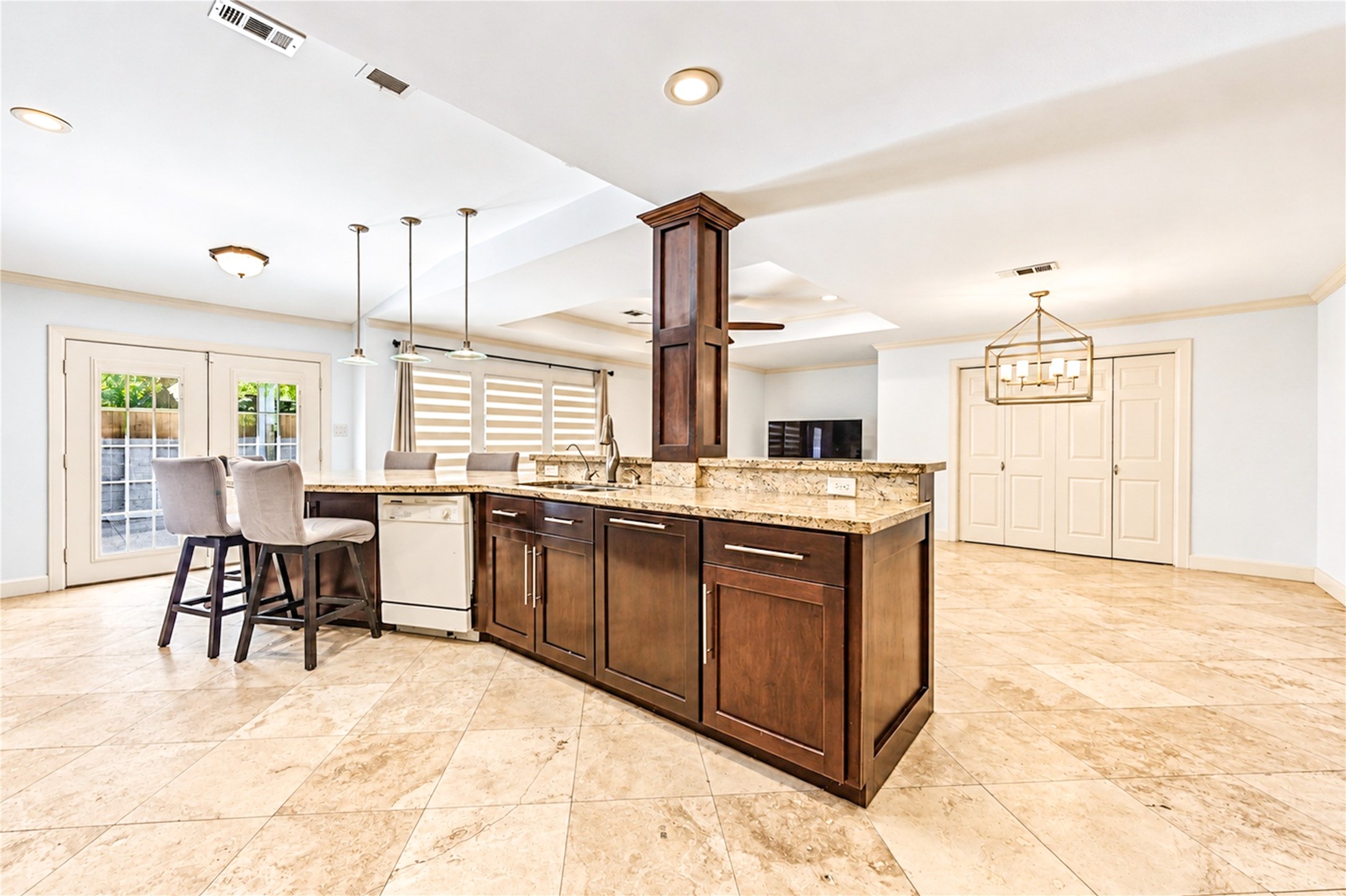 703 Oriole Lane, Pasadena, TX 77502 703 Oriole Lane, Pasadena, TX 77502