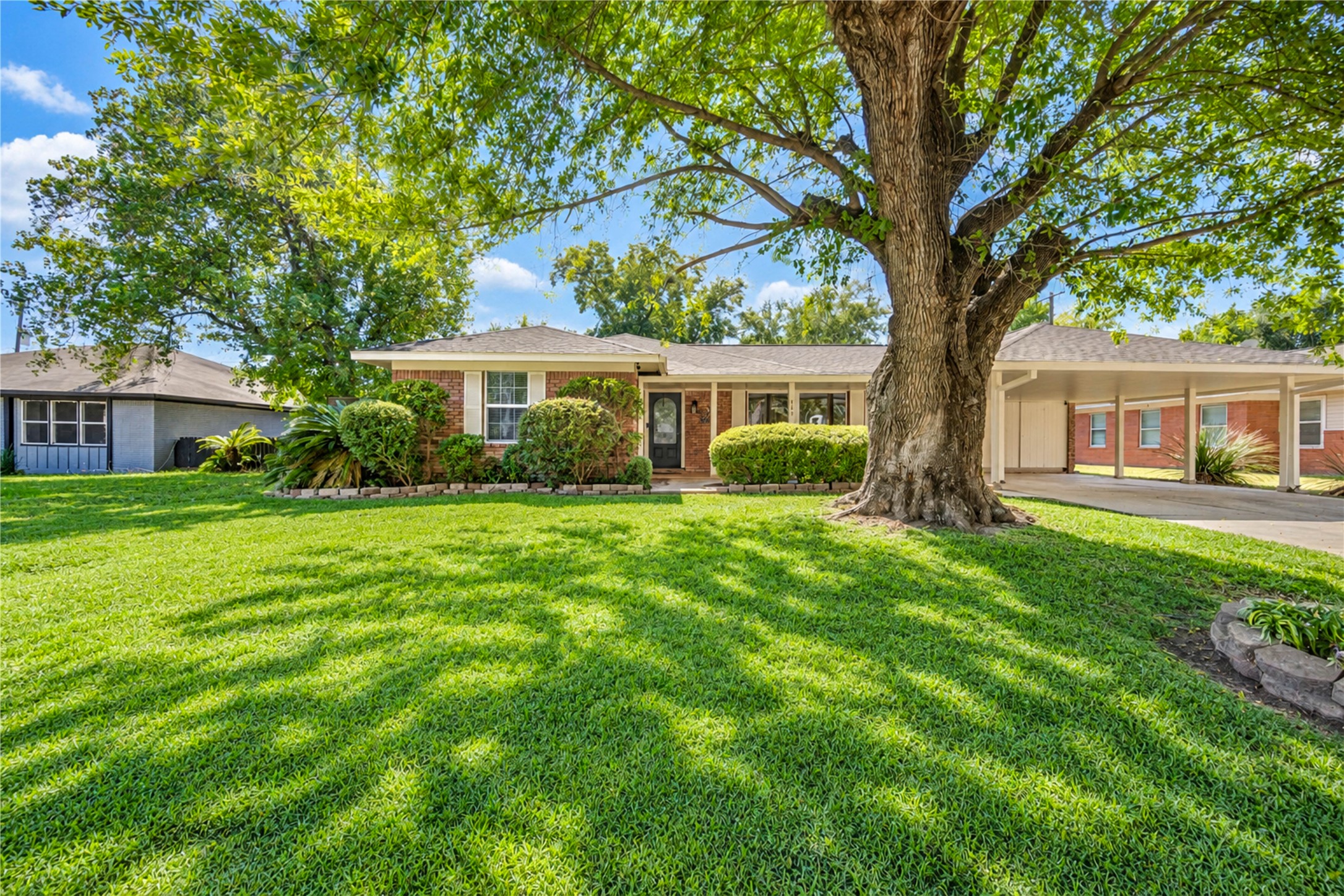 703 Oriole Lane, Pasadena, TX 77502 703 Oriole Lane, Pasadena, TX 77502