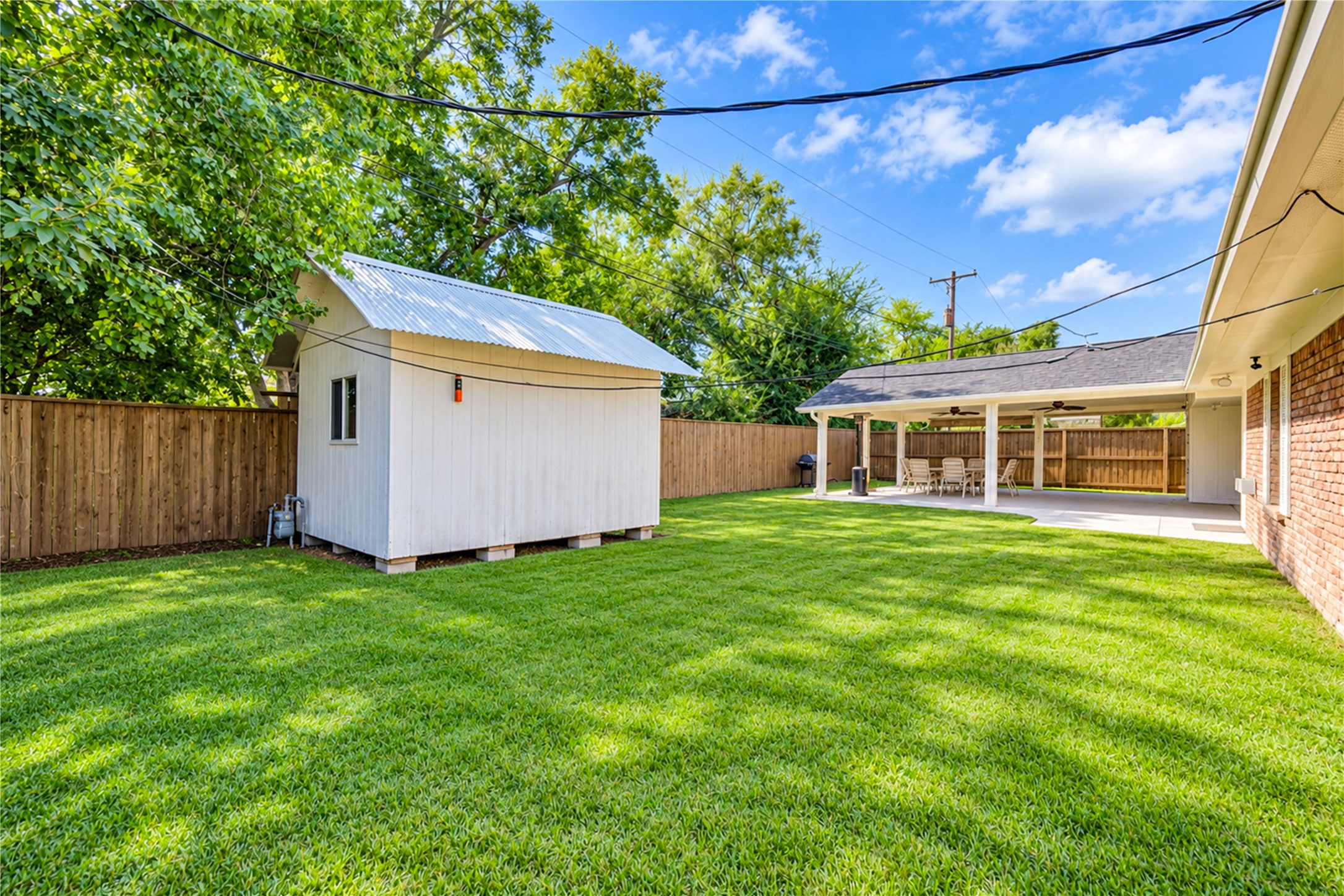 703 Oriole Lane, Pasadena, TX 77502