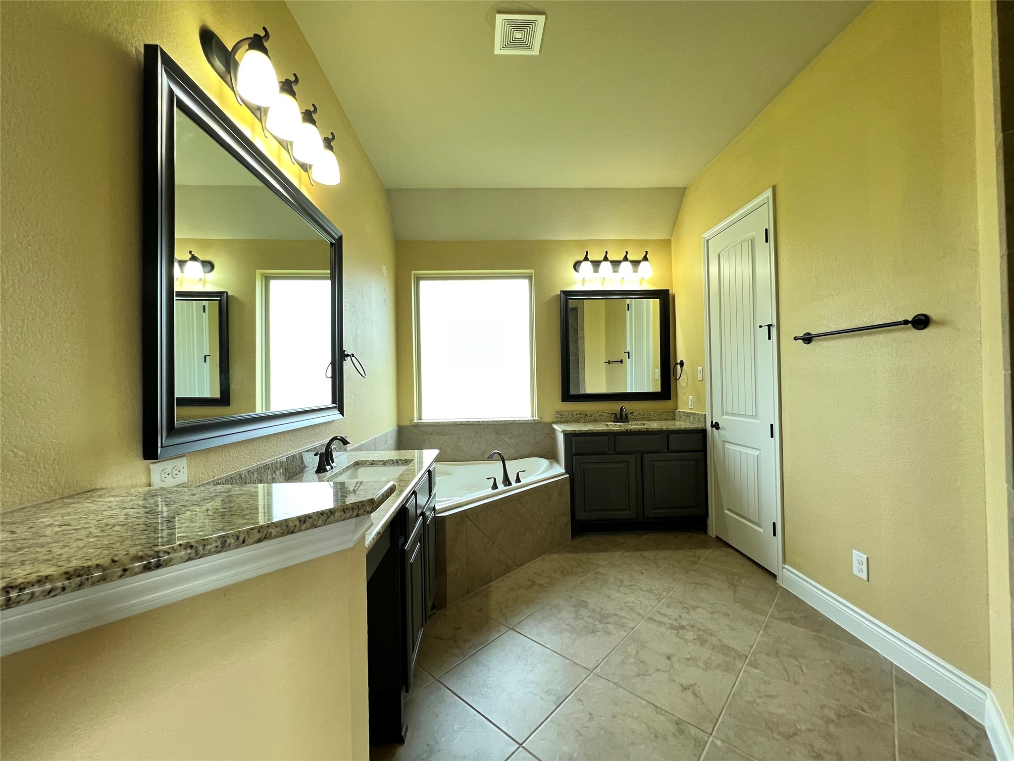 40636 Damuth Drive, Magnolia, TX 77354