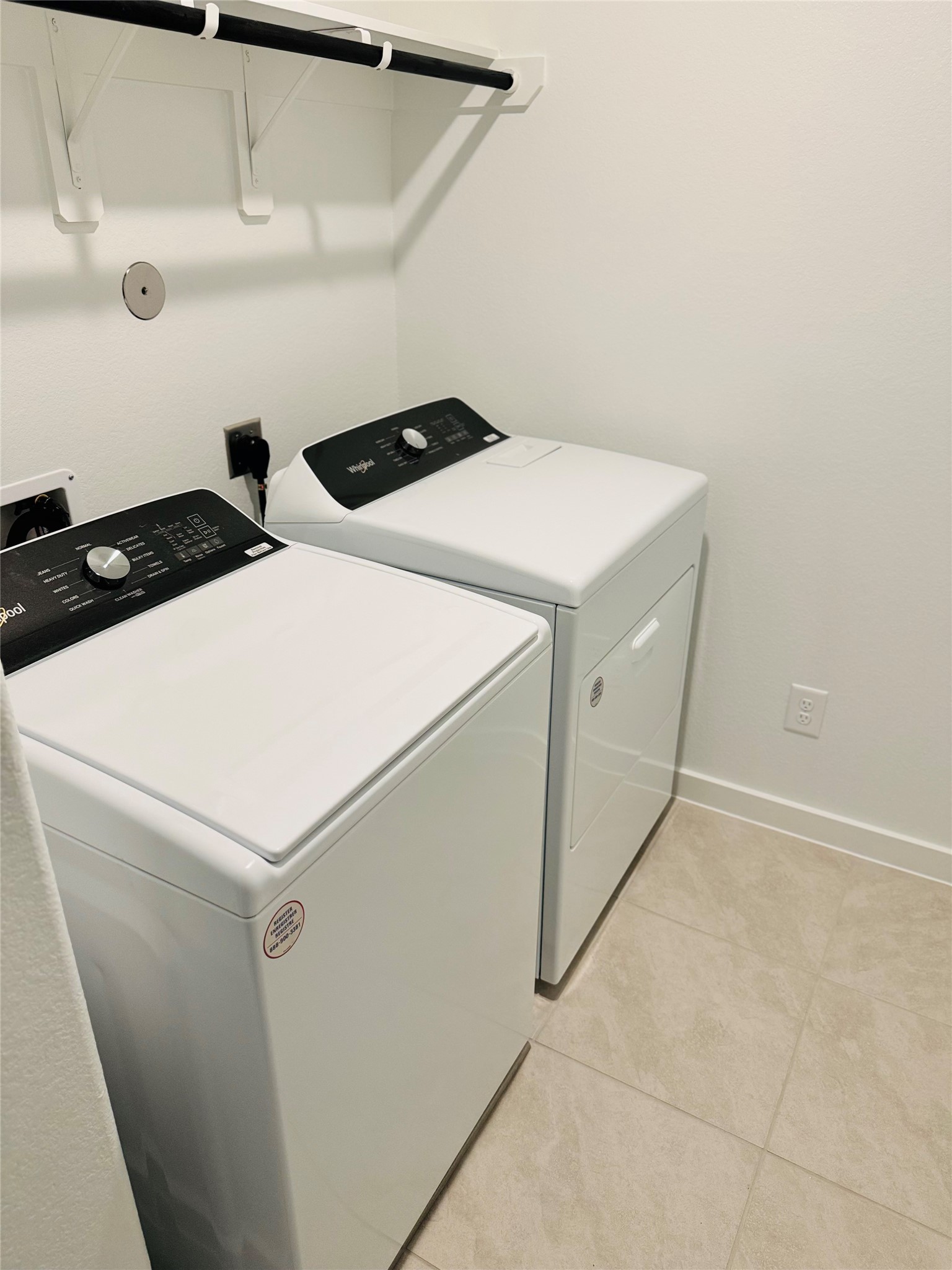 223 Shore Pointe Court, Montgomery, TX 77316