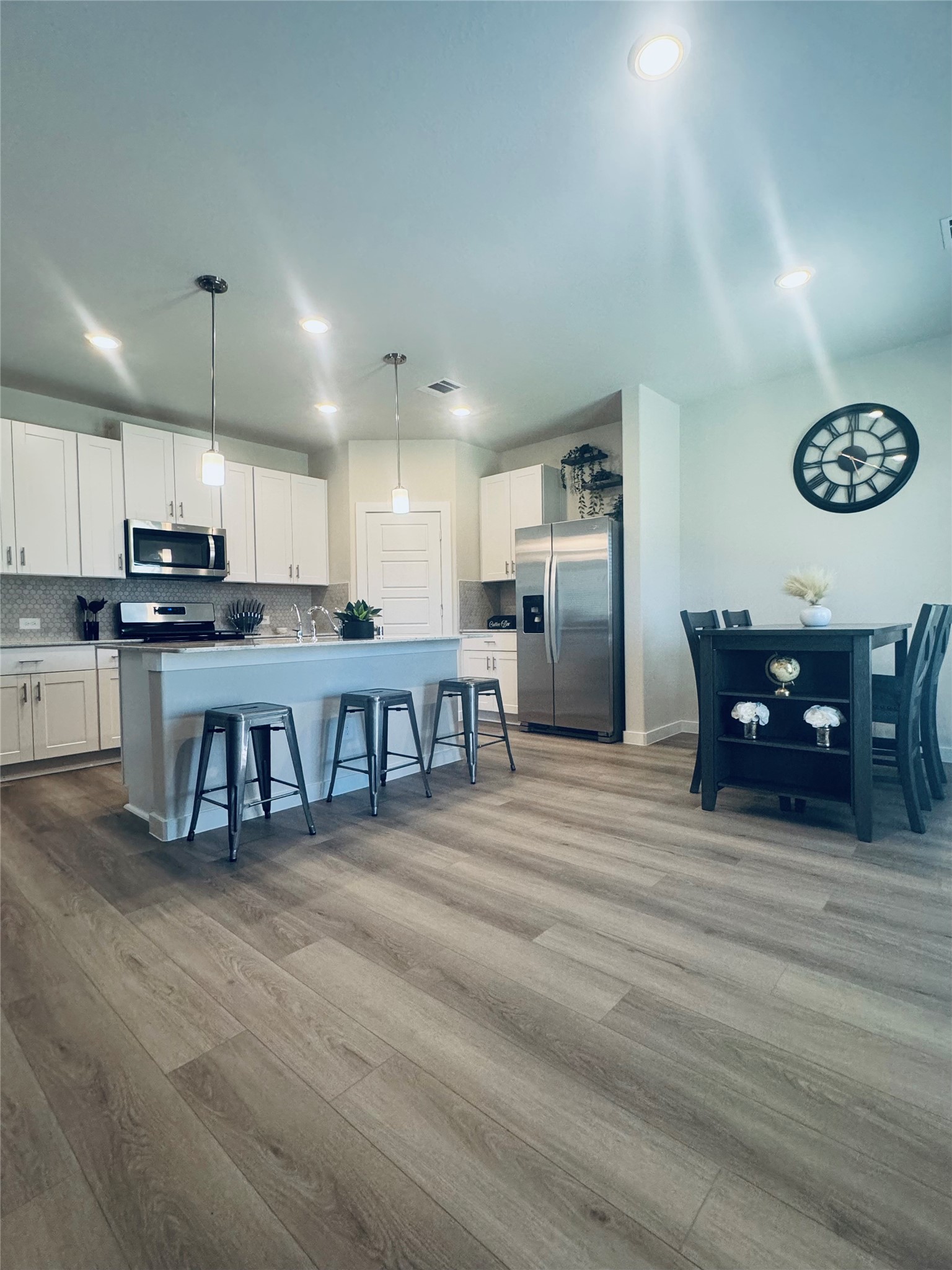 223 Shore Pointe Court, Montgomery, TX 77316