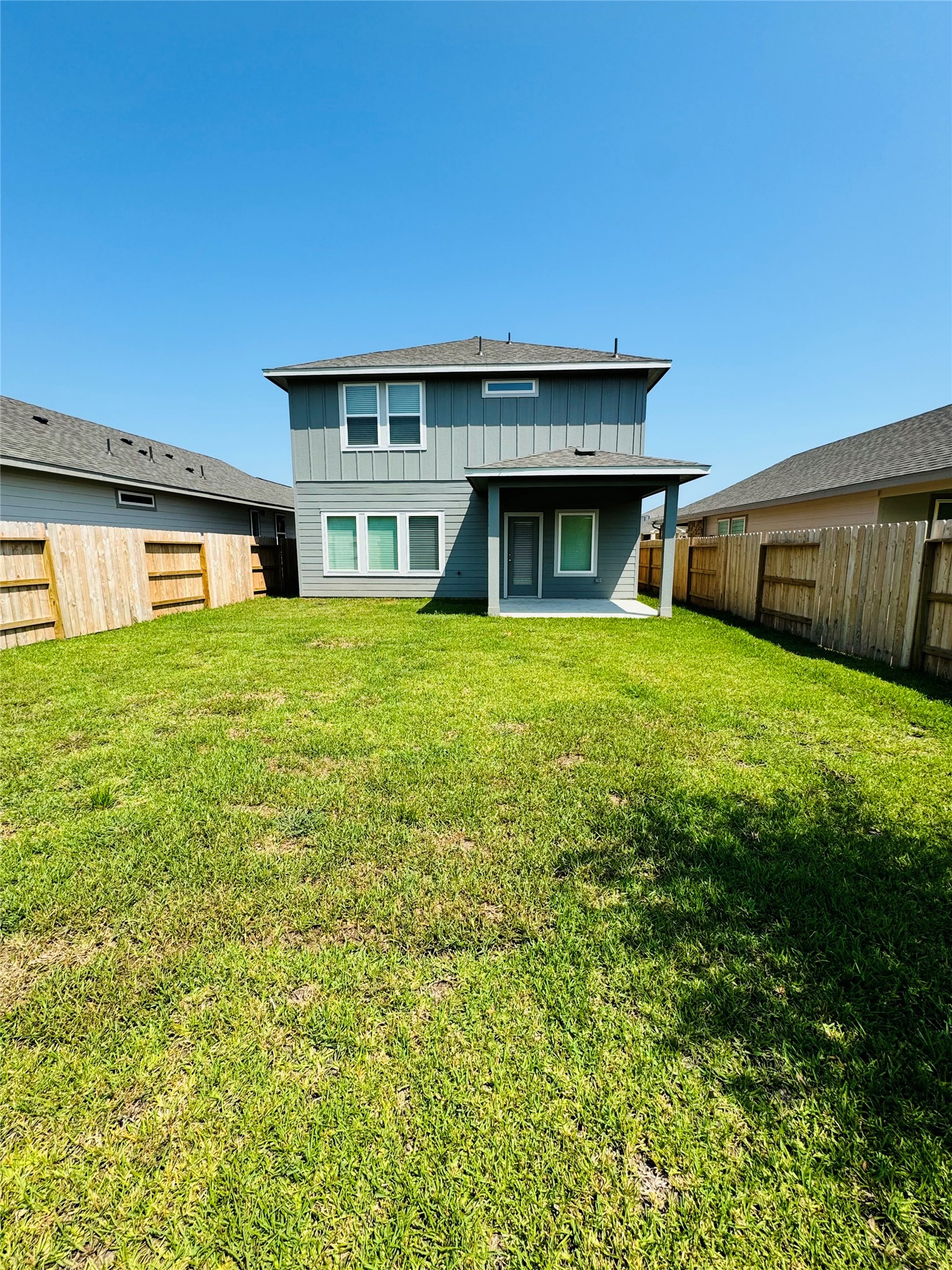 223 Shore Pointe Court, Montgomery, TX 77316
