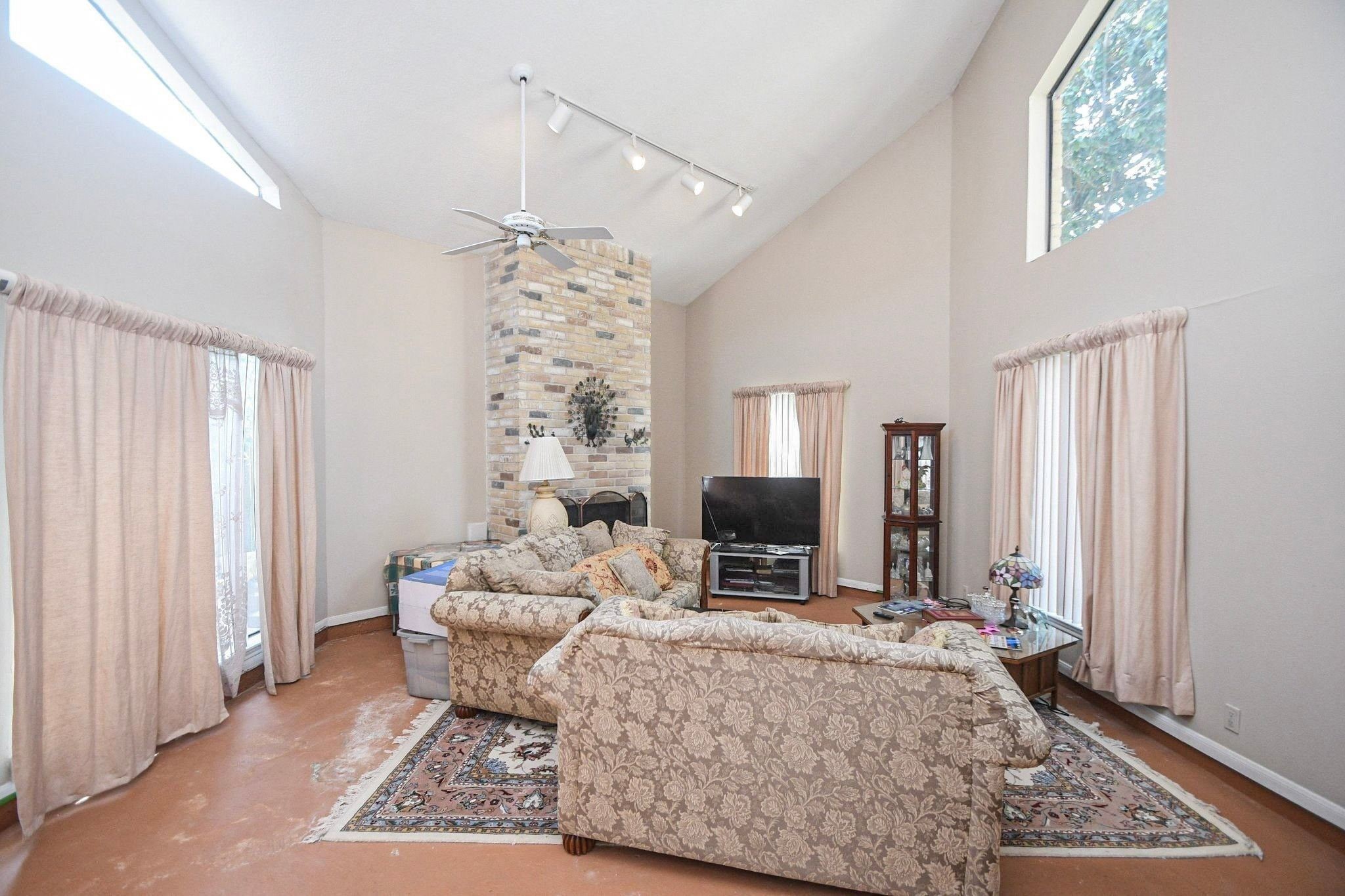 11811 Pepperdine Lane, Houston, TX 77071