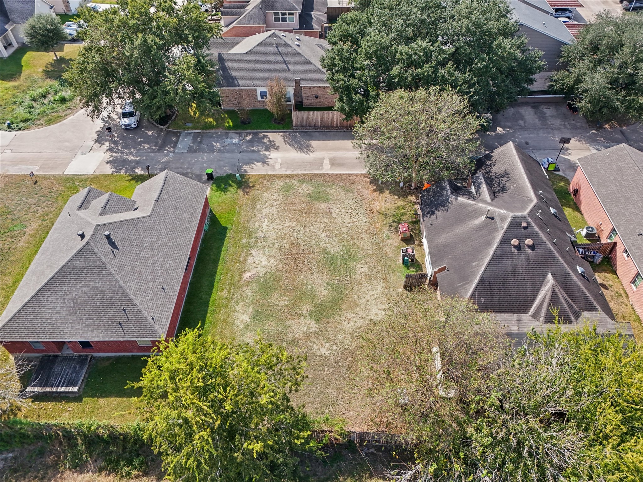 4444 Victory Dr, Houston, TX 77088