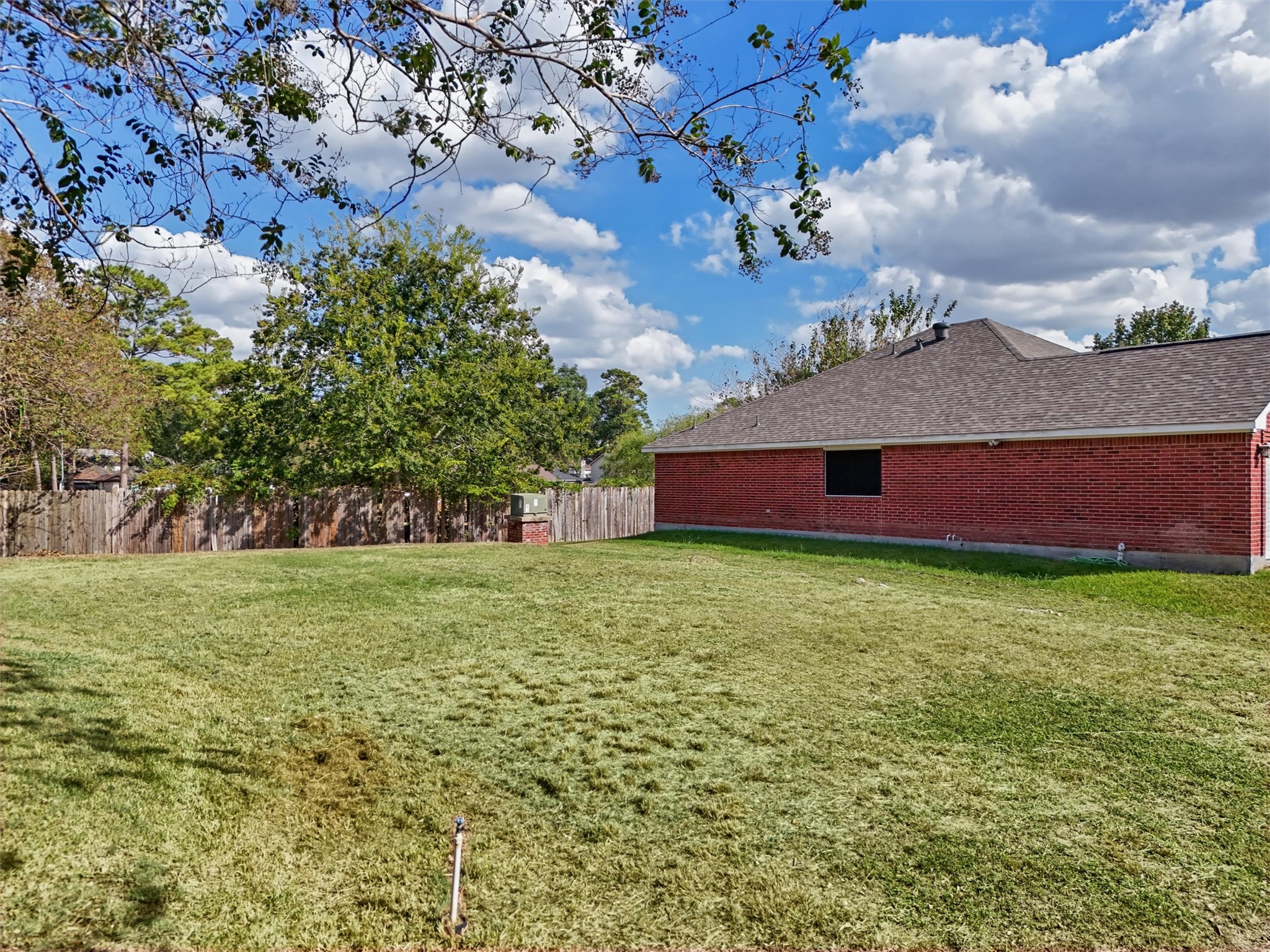 4444 Victory Dr, Houston, TX 77088