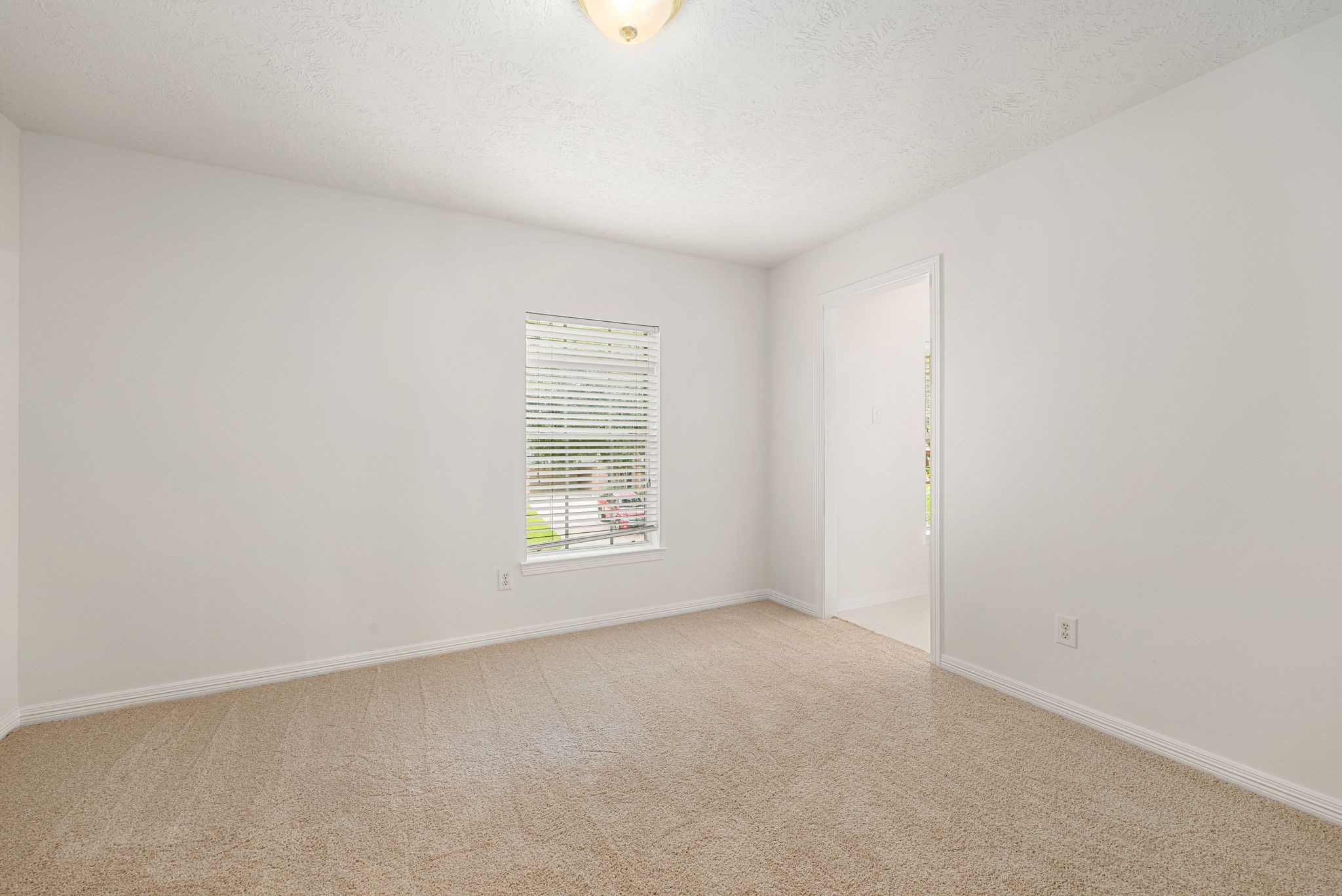 9423 Walnut Brook Court, Houston, TX 77040