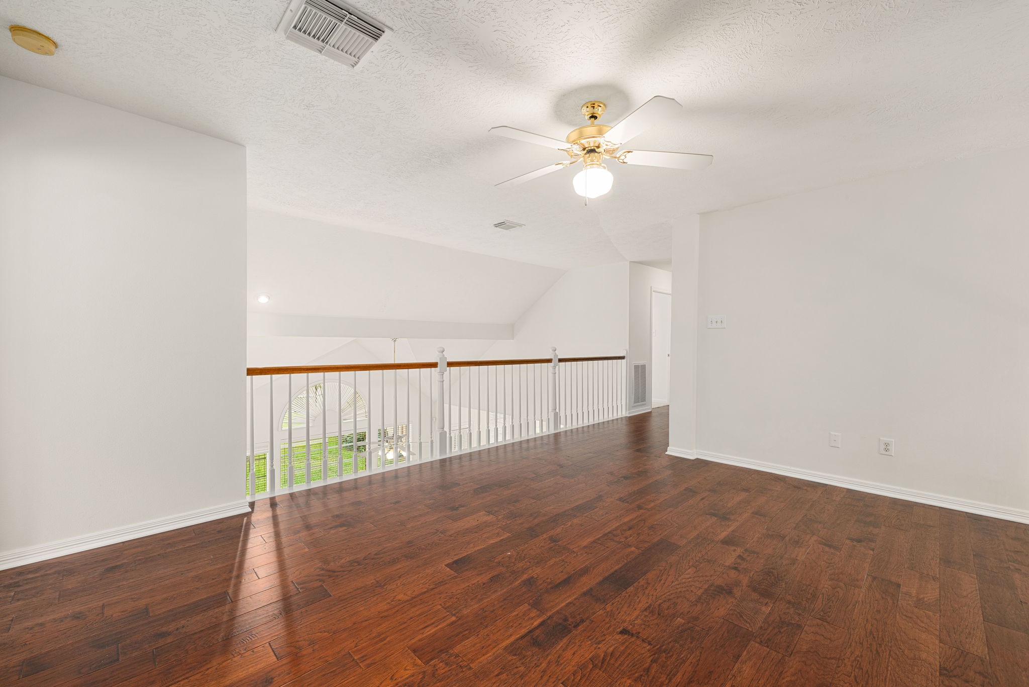 9423 Walnut Brook Court, Houston, TX 77040