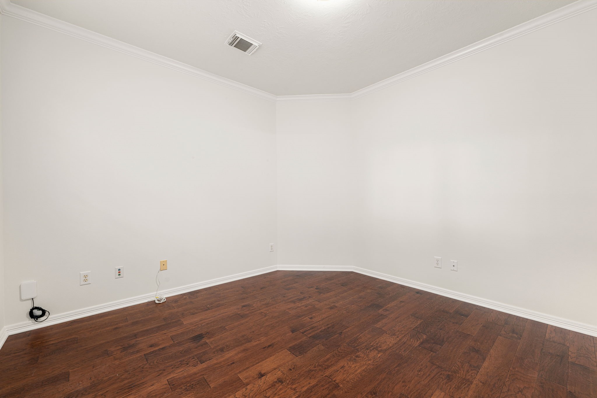 9423 Walnut Brook Court, Houston, TX 77040