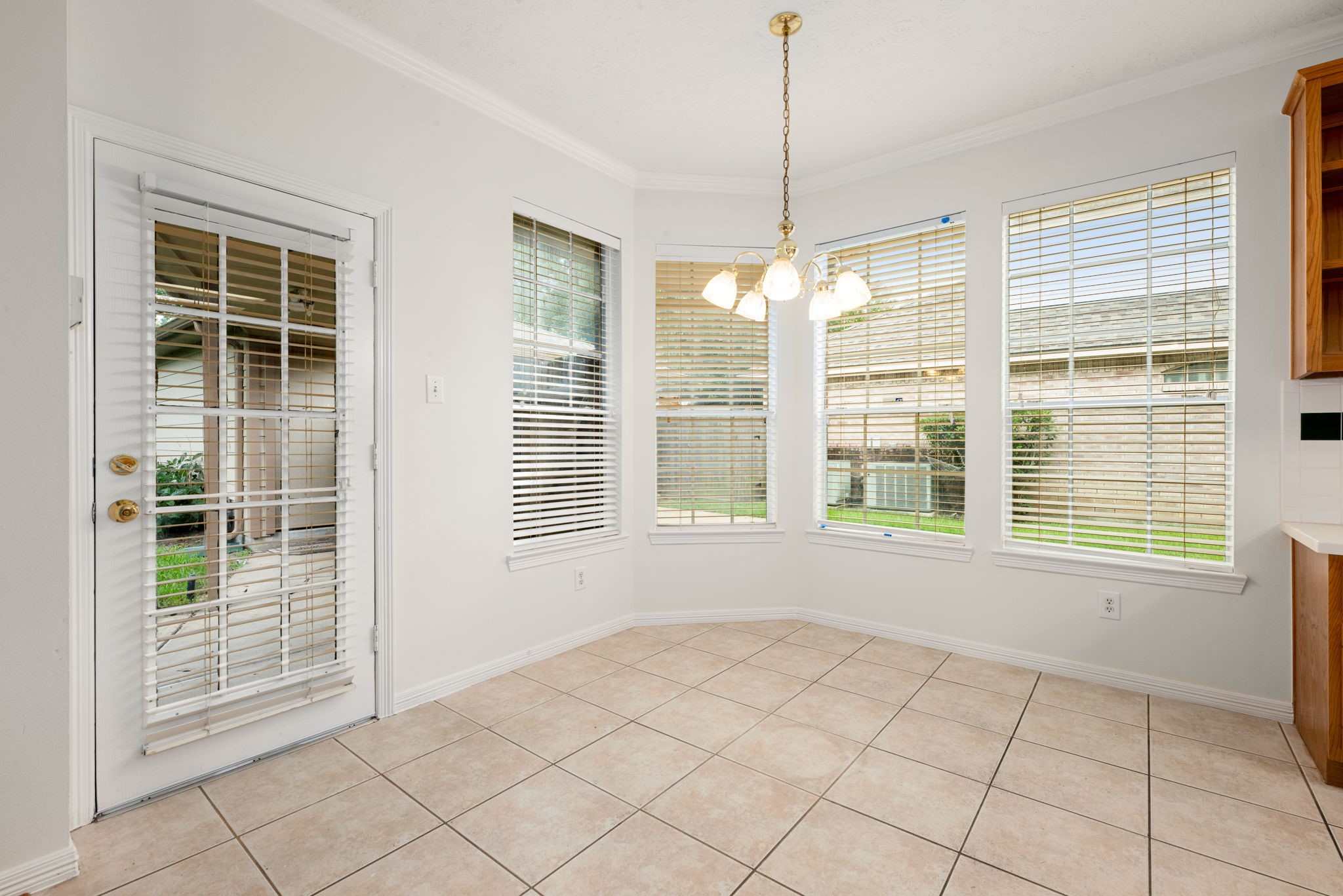 9423 Walnut Brook Court, Houston, TX 77040