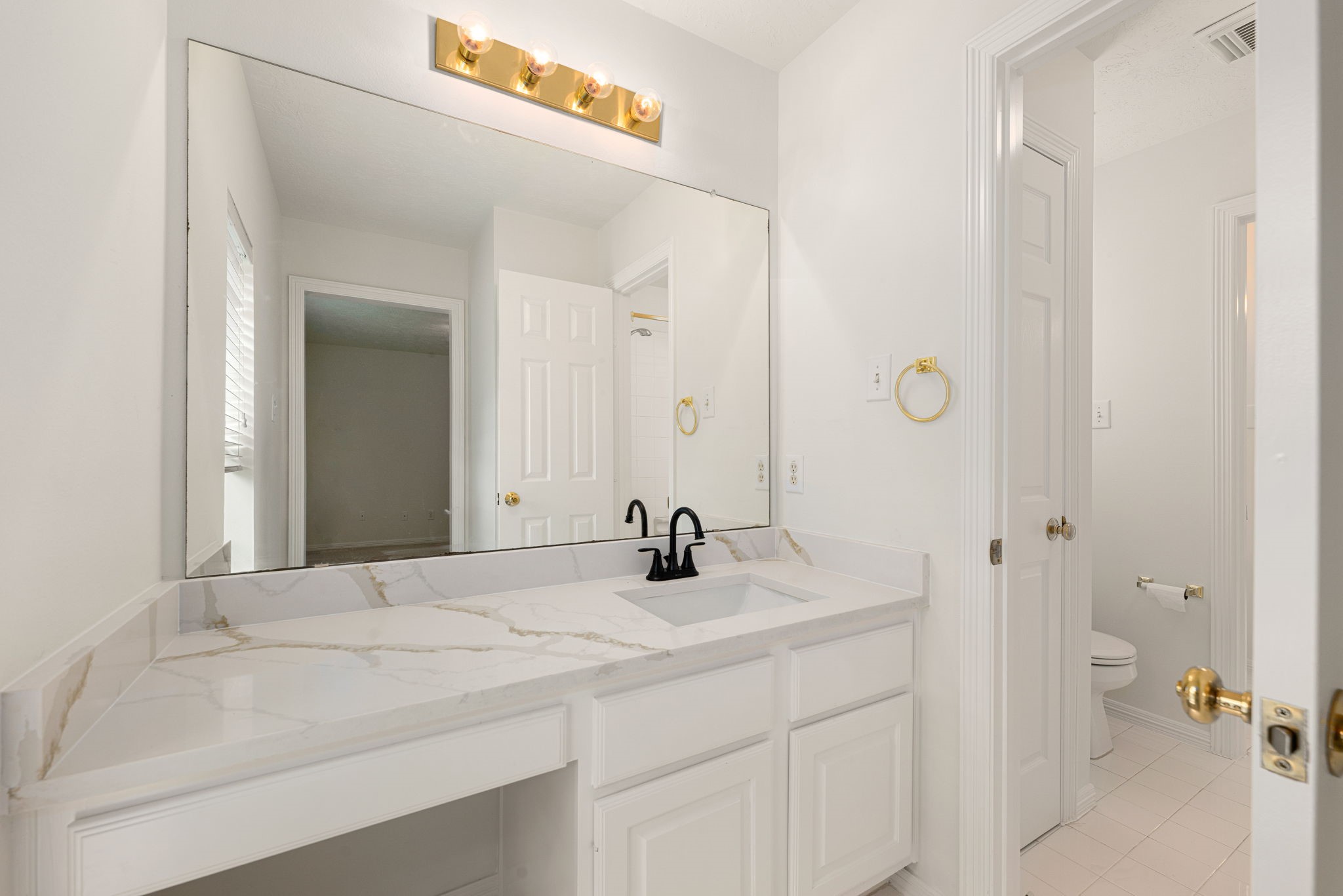 9423 Walnut Brook Court, Houston, TX 77040