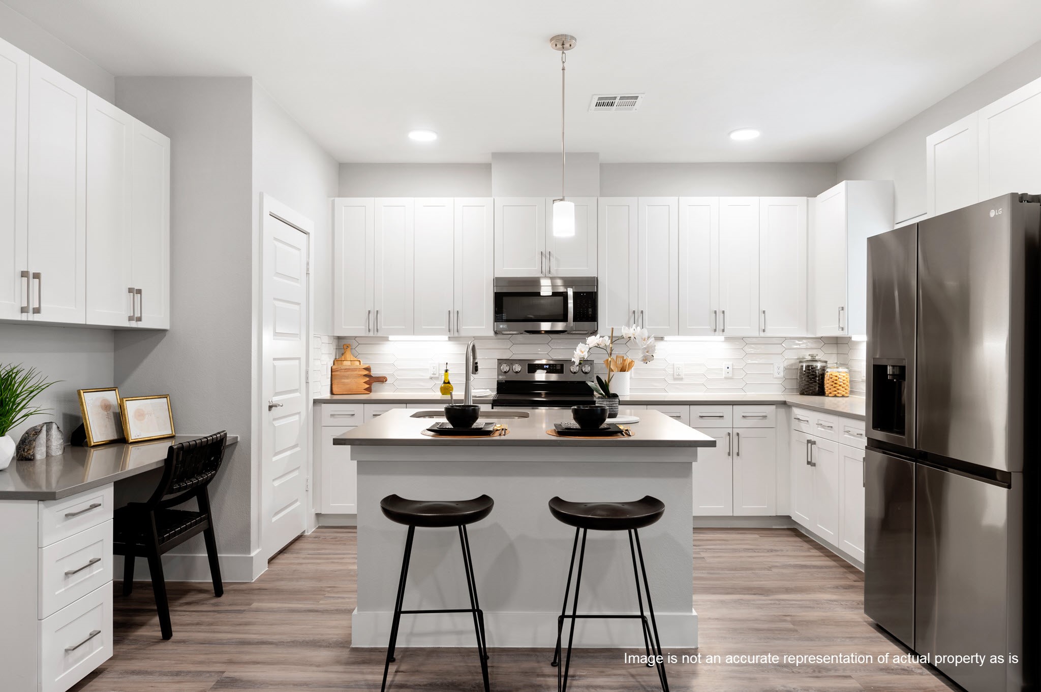 28325-115 Birnham Woods Drive, Spring, TX 77386