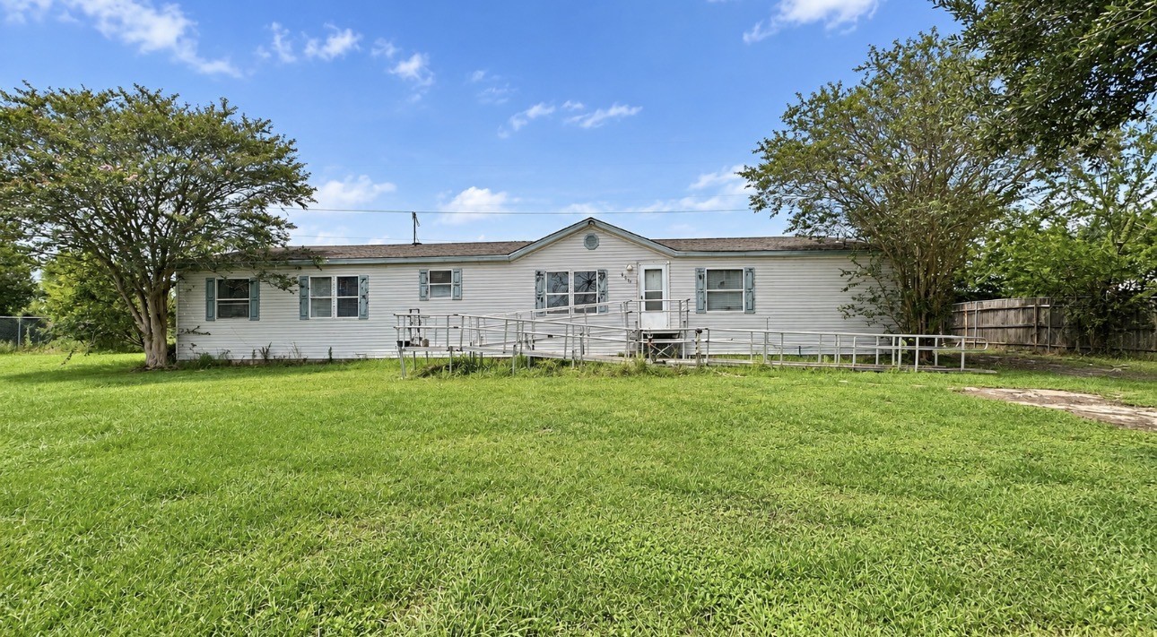6710 Trail Loop W, Rosharon, TX 77583