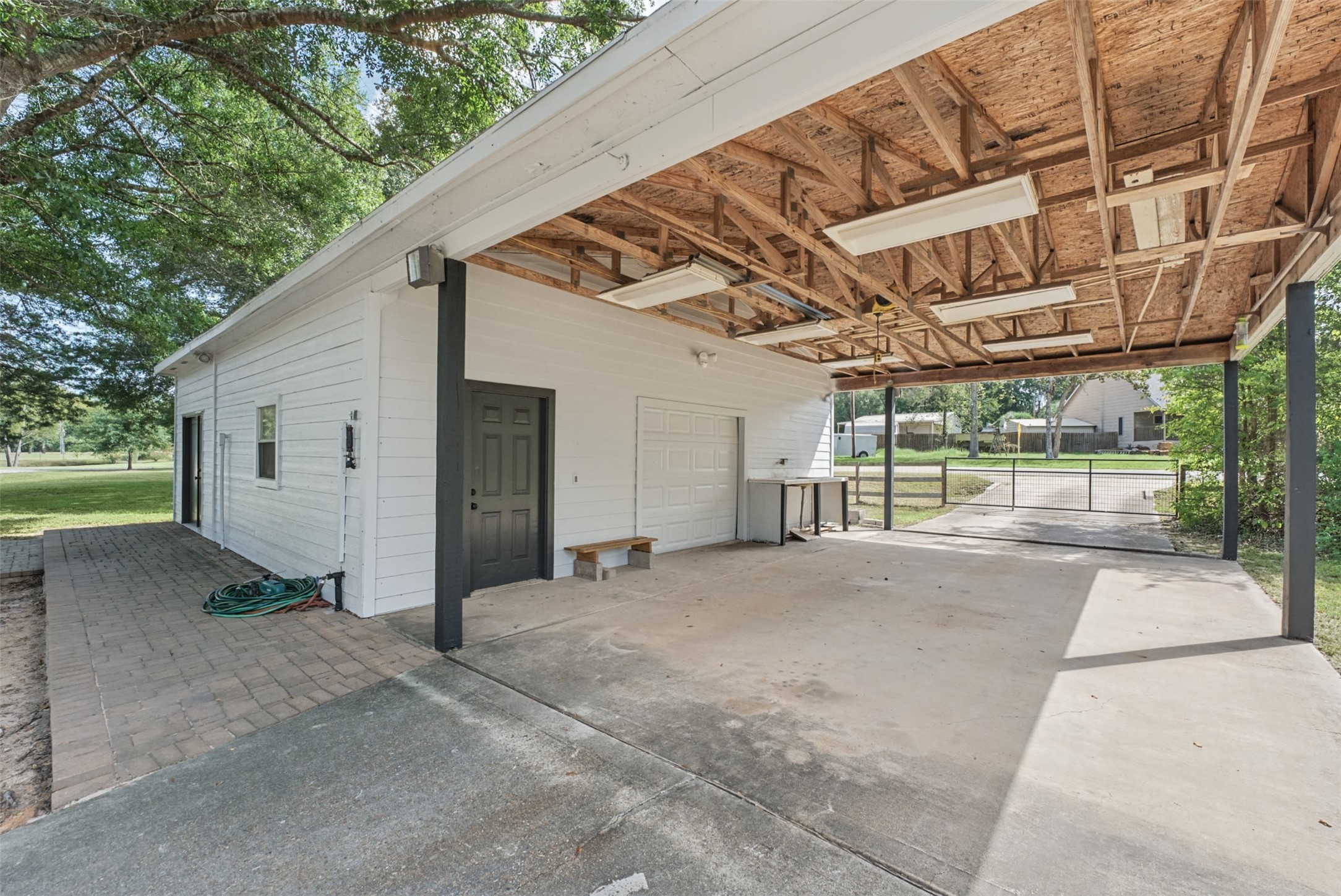 15276 Capitol Hill Road, Montgomery, TX 77316