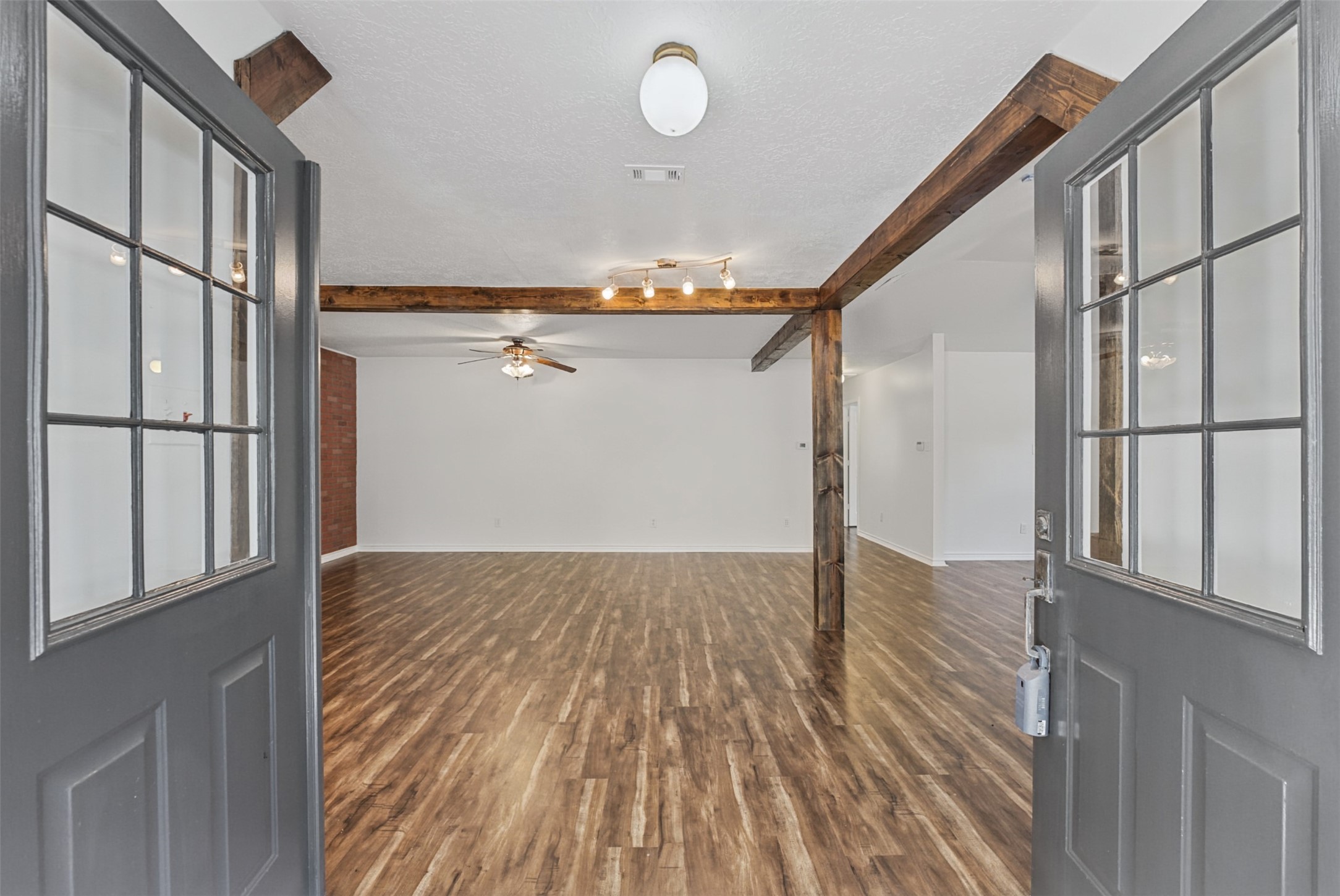 15276 Capitol Hill Road, Montgomery, TX 77316