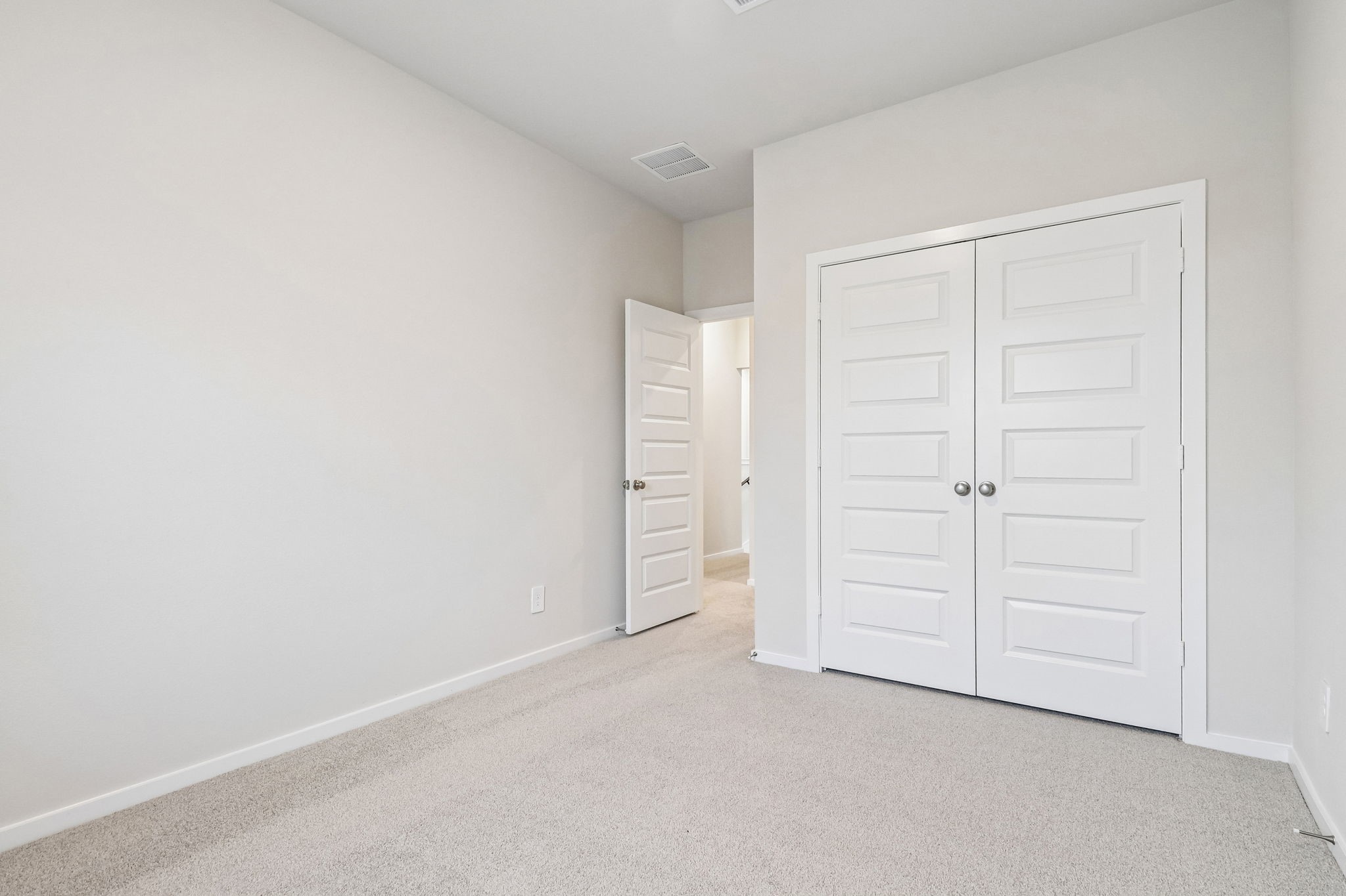 Photo is not of actual home, but is an inspirational photo of builder's model home and may depict options, furnishings, and/or decorator features that are not included.