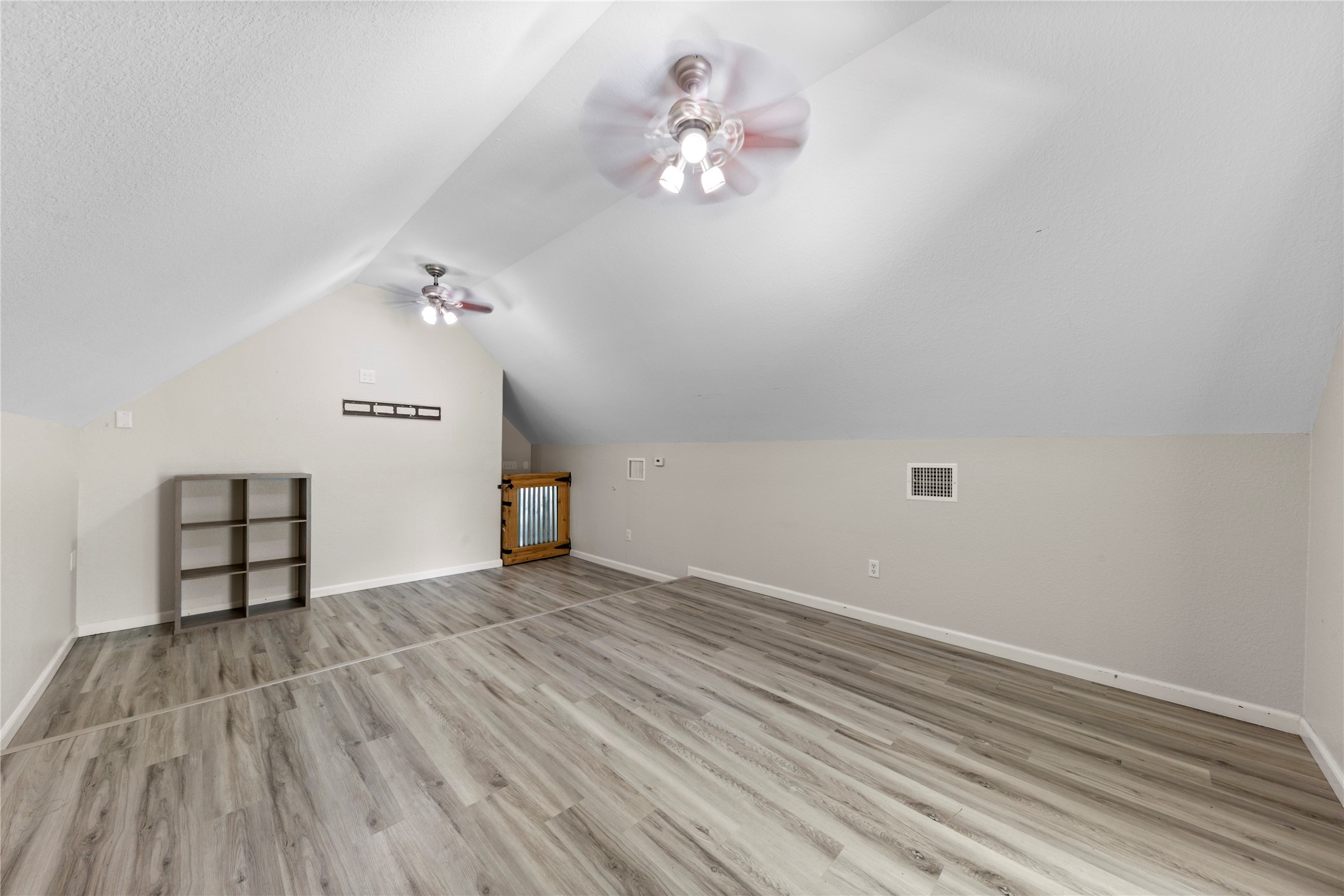 3430 W Meadow Lane, Dickinson, TX 77539