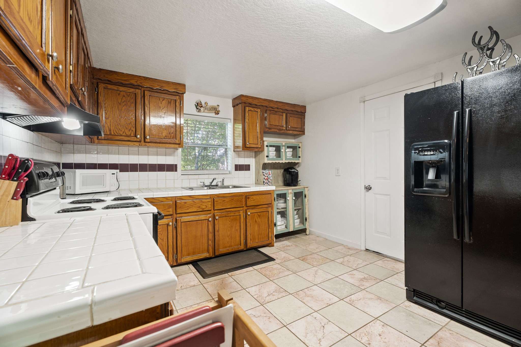 4514 E 24th E Street, Dickinson, TX 77539