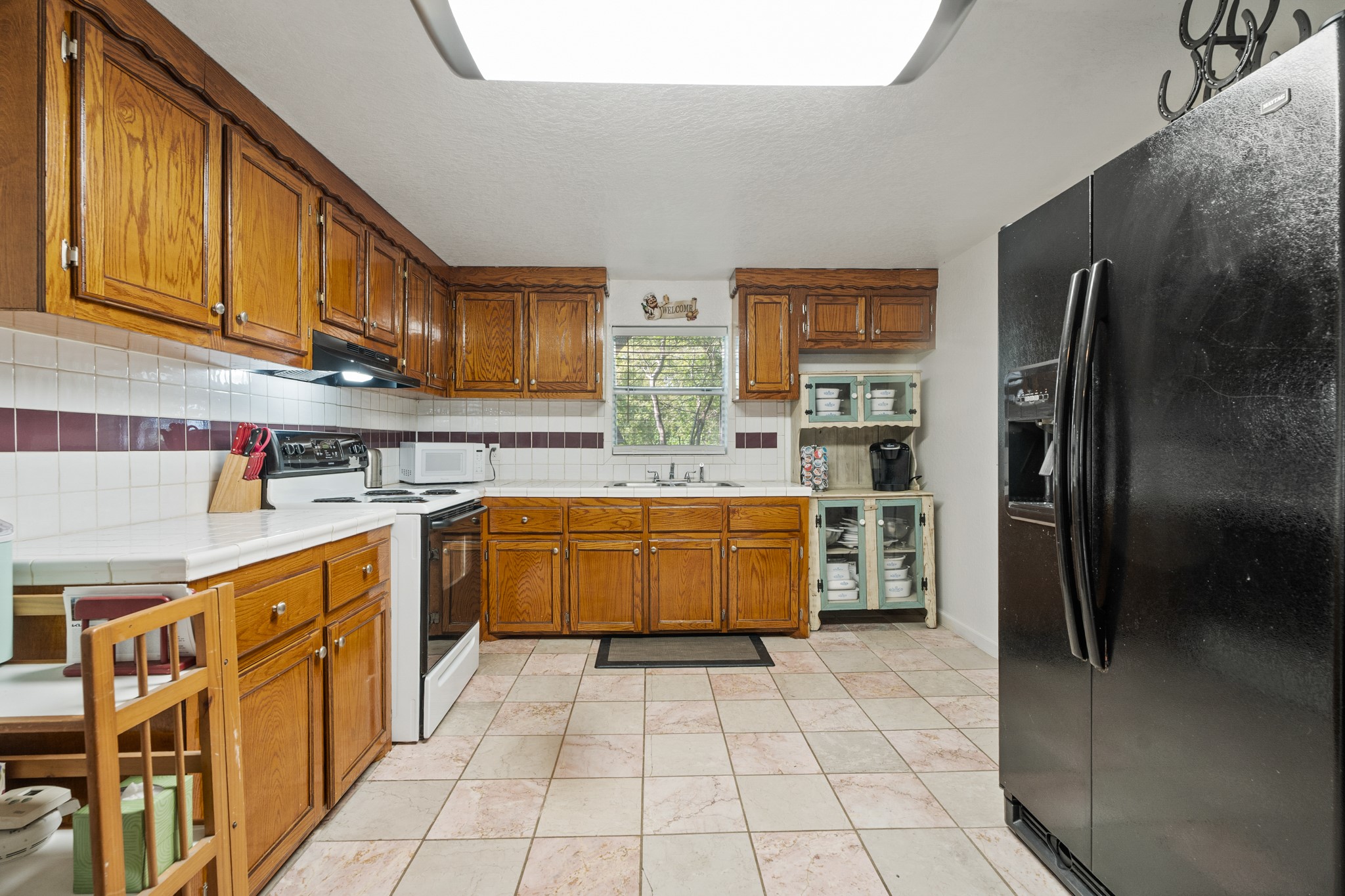 4514 E 24th E Street, Dickinson, TX 77539