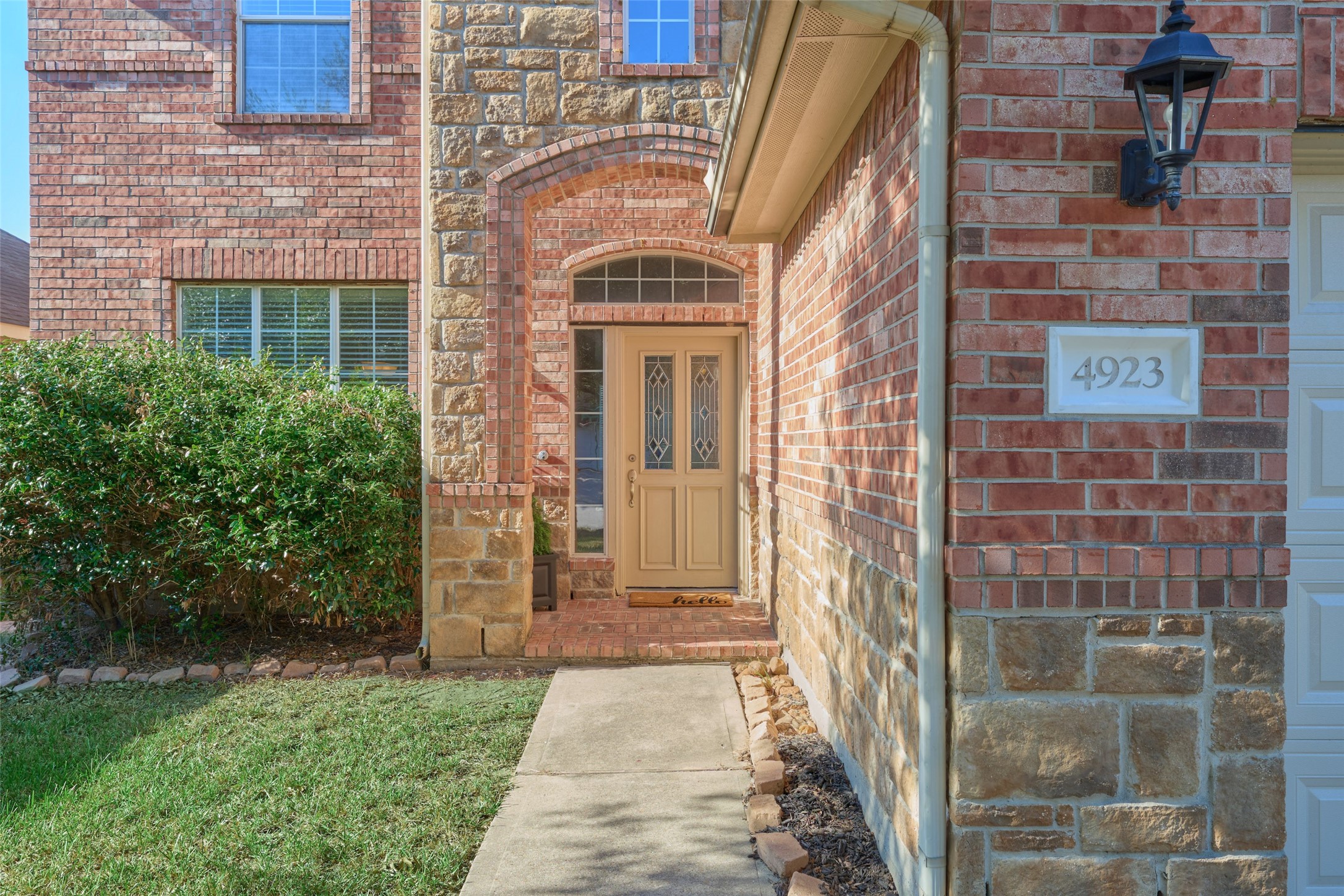 4923 Forest Hurst Drive, Spring, TX 77373