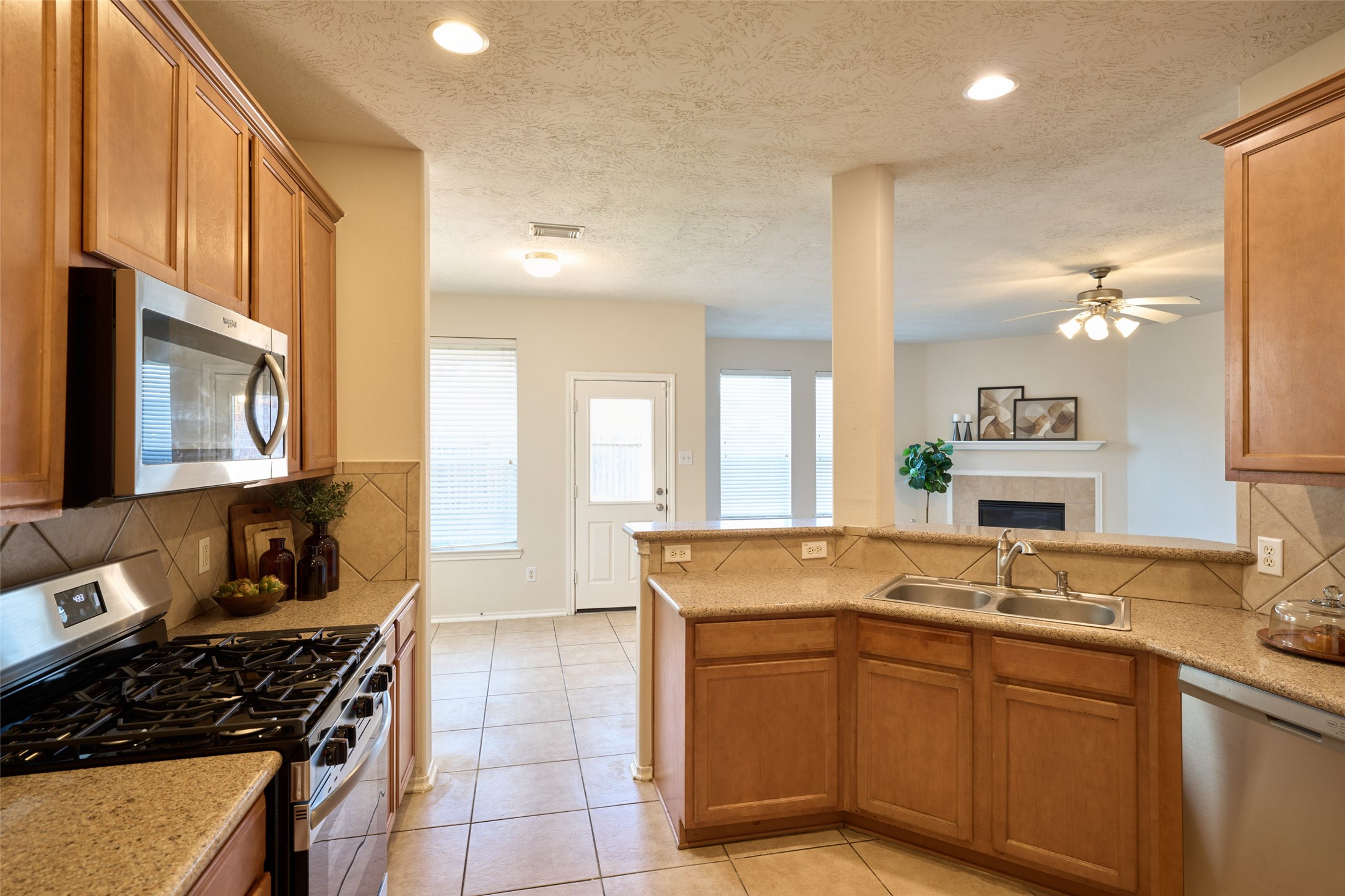 4923 Forest Hurst Drive, Spring, TX 77373