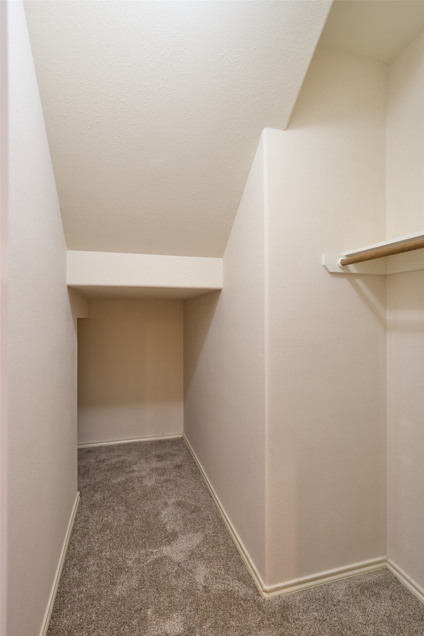 4923 Forest Hurst Drive, Spring, TX 77373