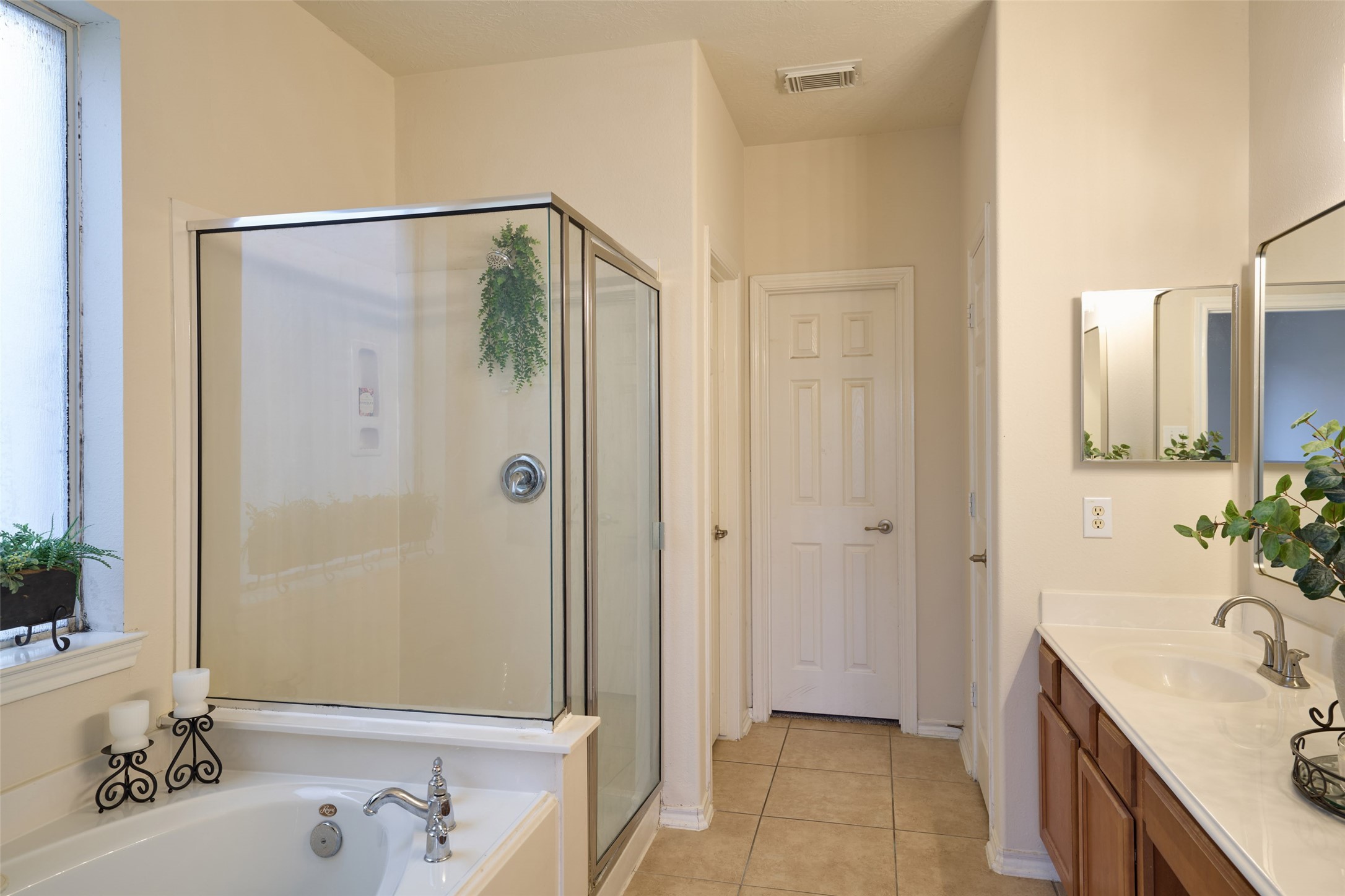 4923 Forest Hurst Drive, Spring, TX 77373