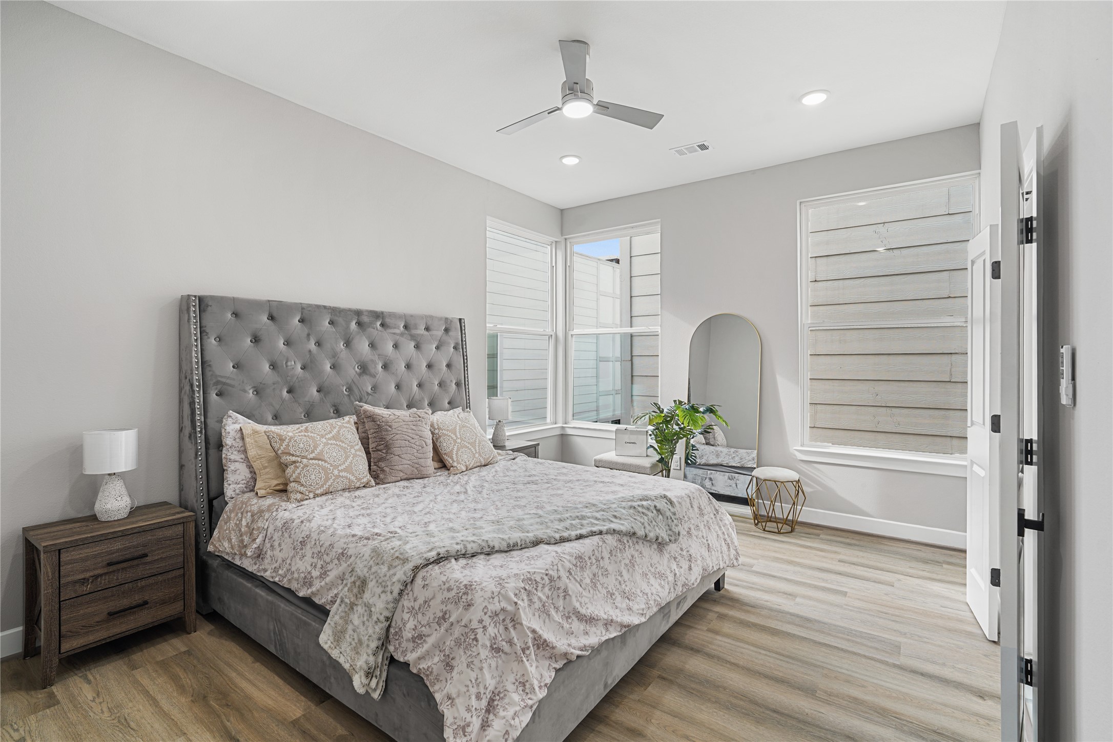 1222 W 18th Street, Houston, TX 77008