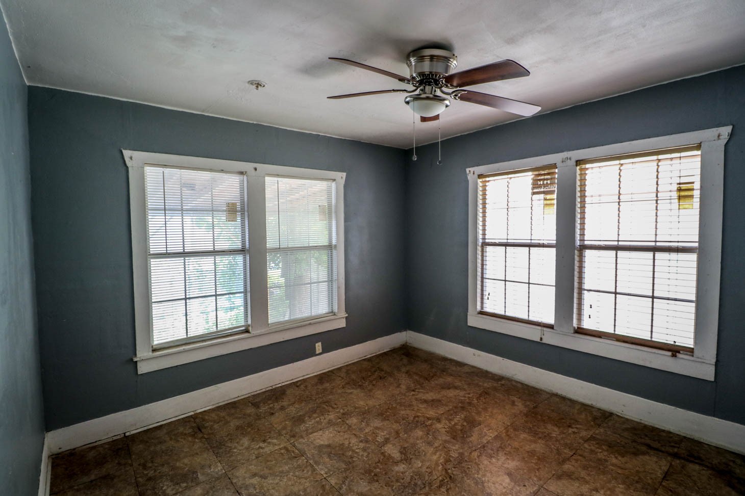 9243 E Avenue O, Houston, TX 77012