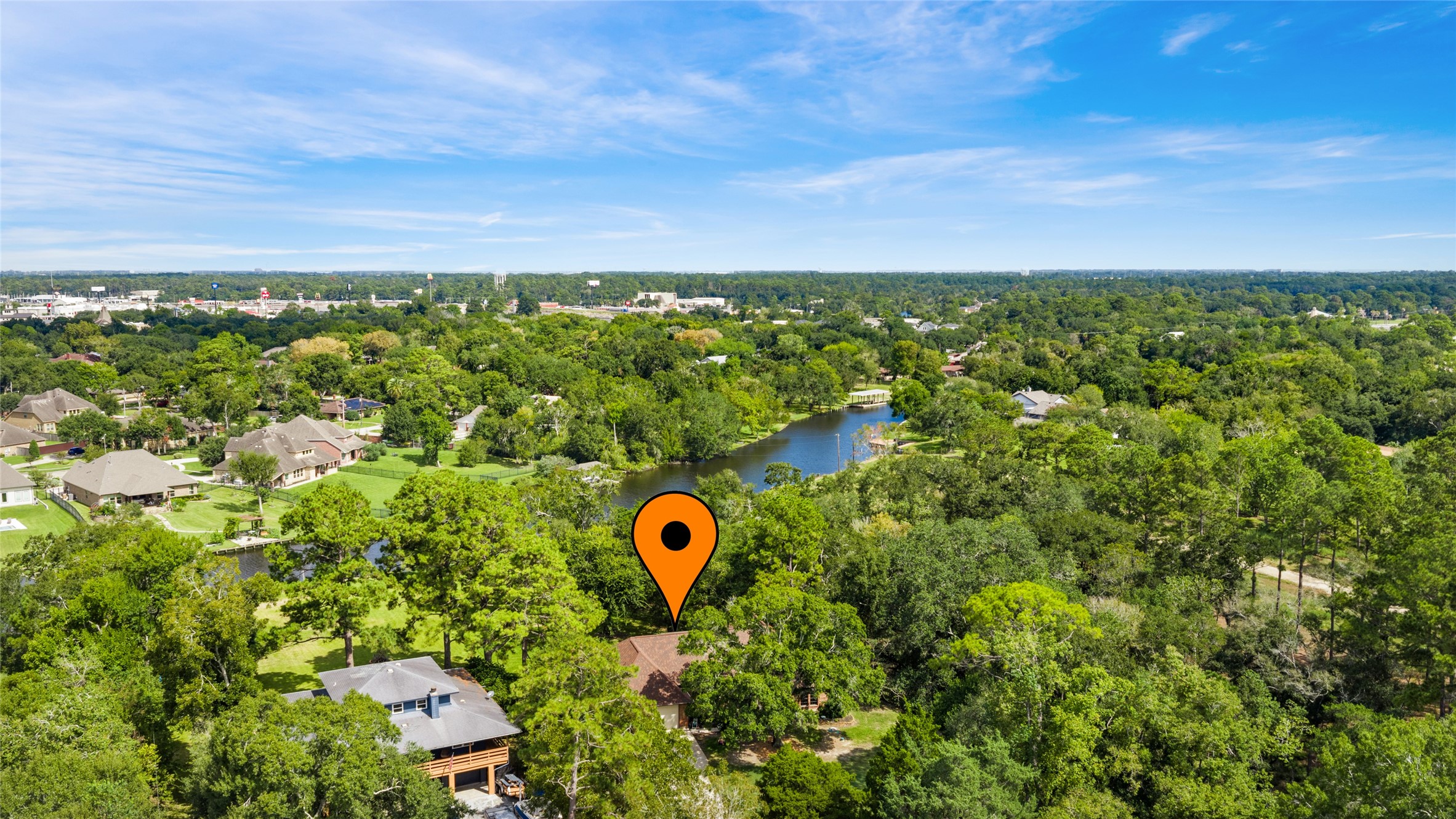 97 Avenue J, Dickinson, TX 77539