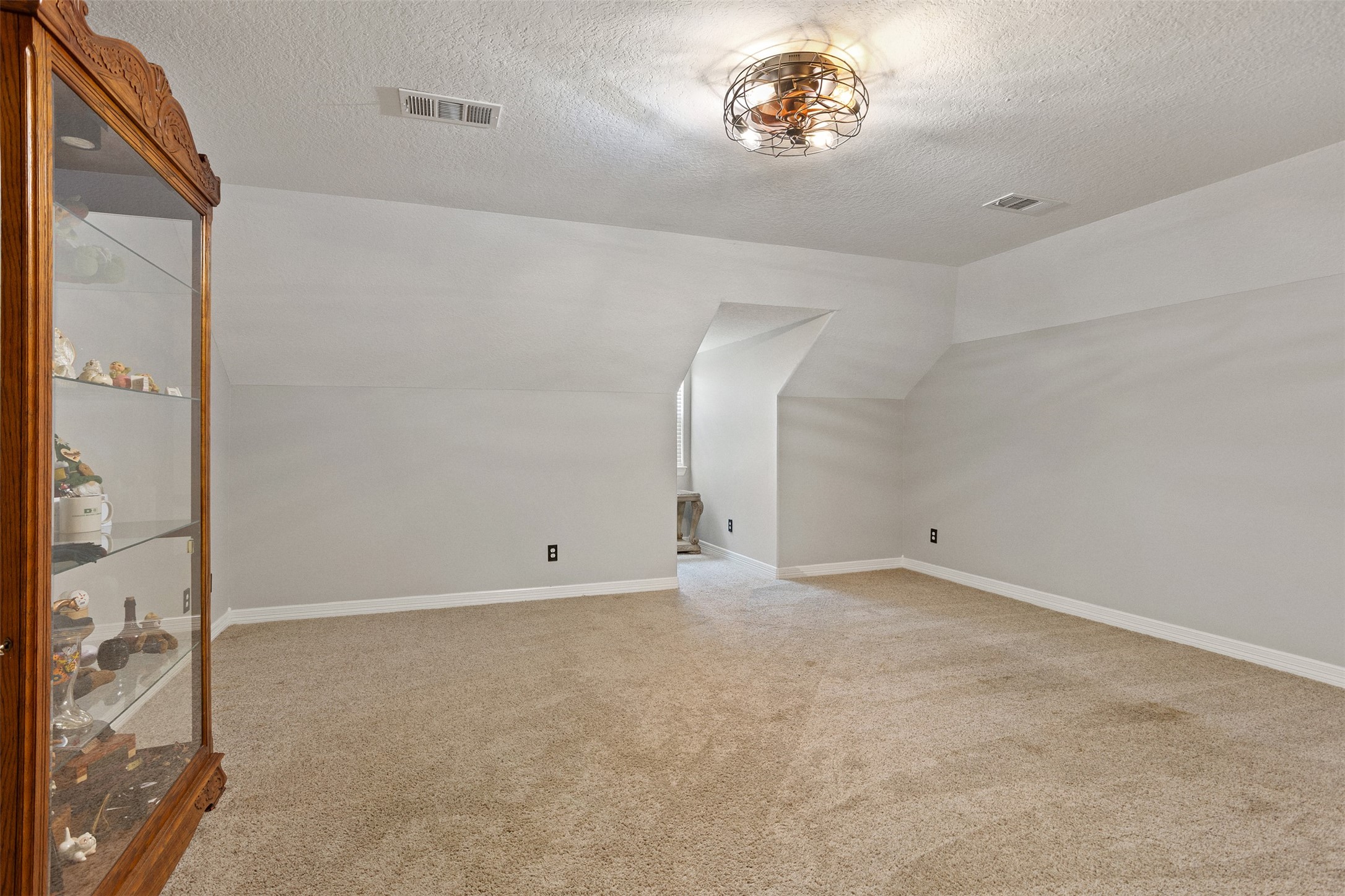 Large Flex Space Upstairs