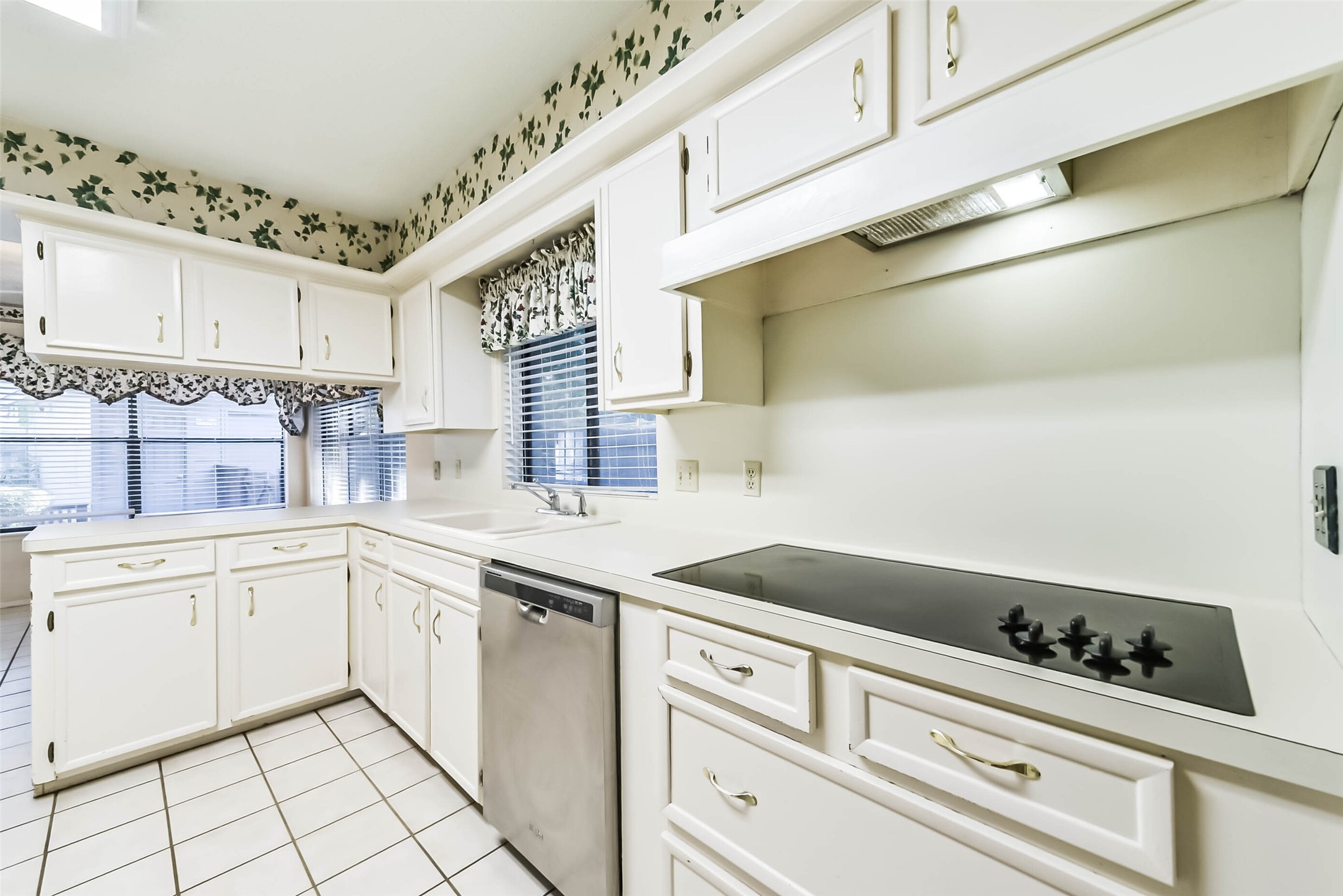 3802 Glenwood Springs Drive, Houston, TX 77345