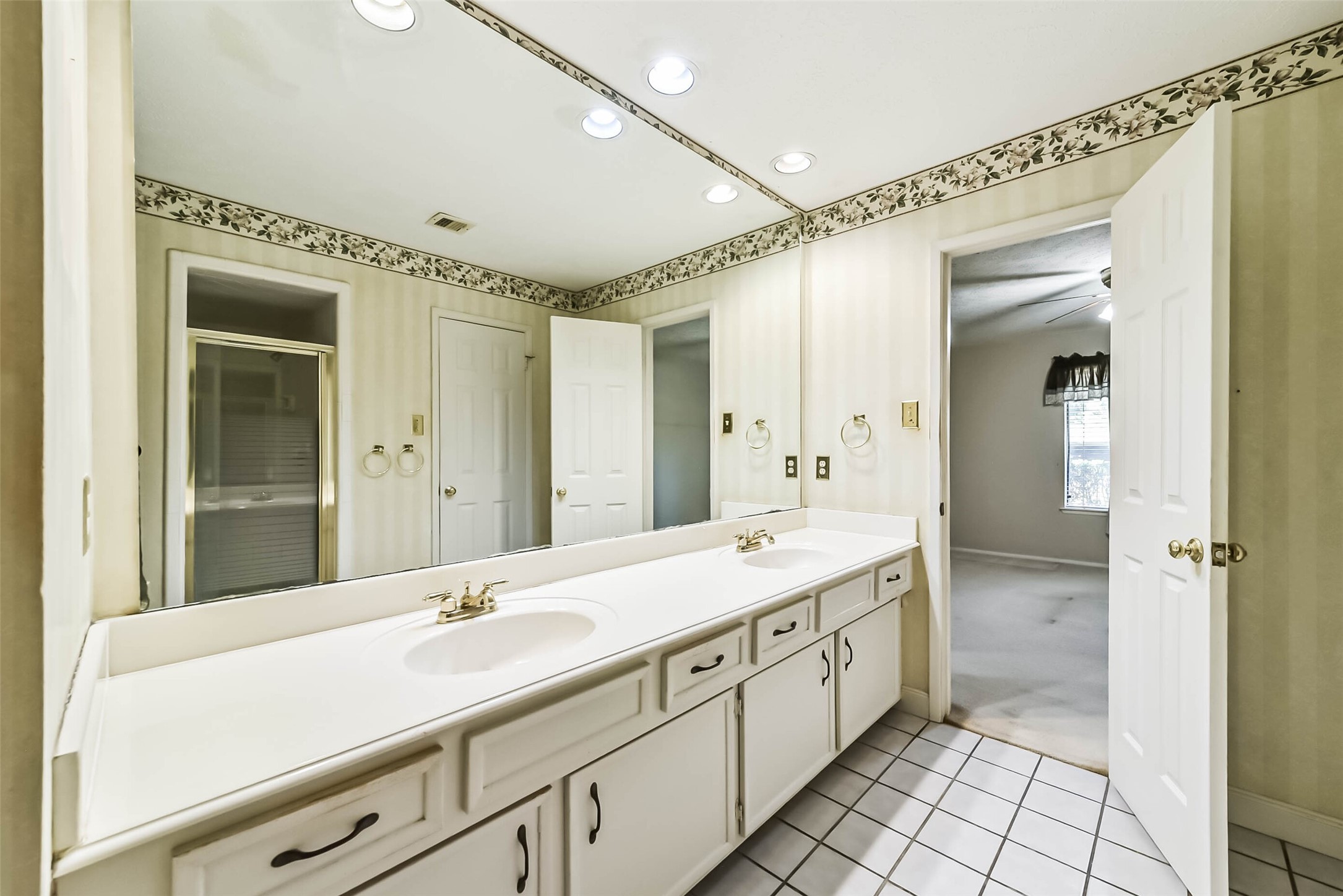 3802 Glenwood Springs Drive, Houston, TX 77345