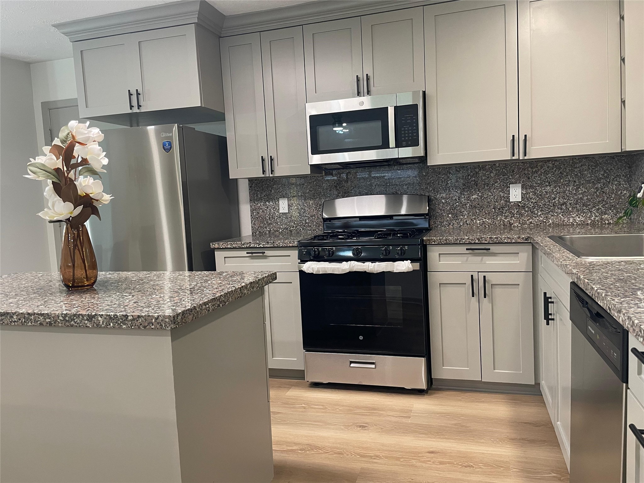 3826 Manordale Drive, Houston, TX 77082