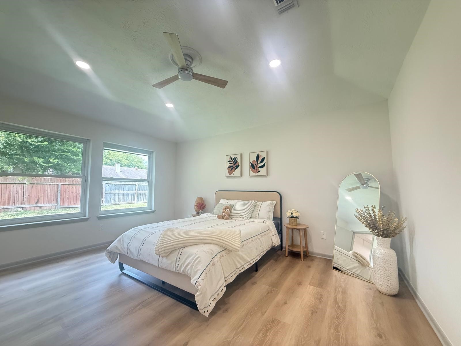 3826 Manordale Drive, Houston, TX 77082